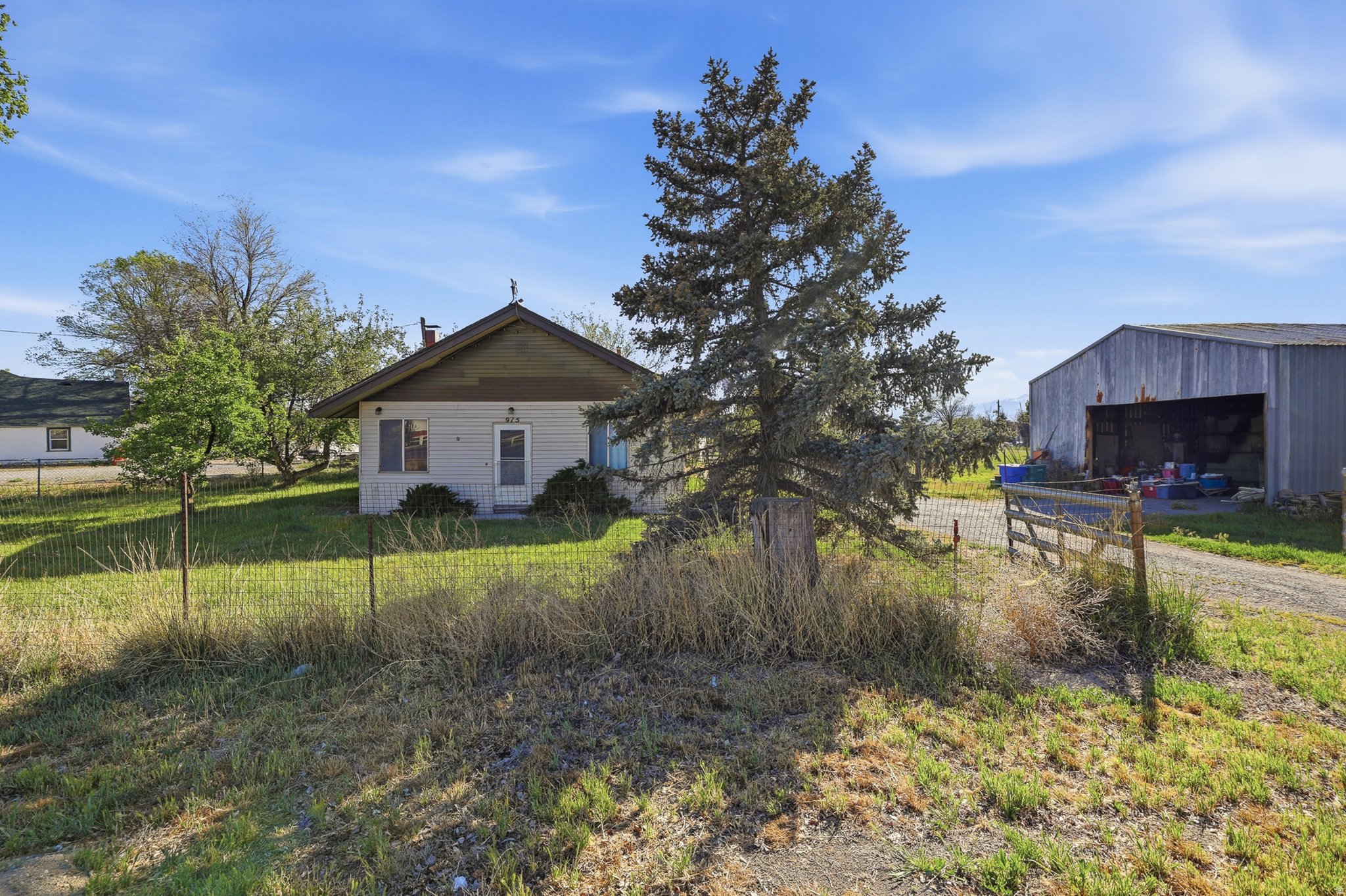 main property photo 38