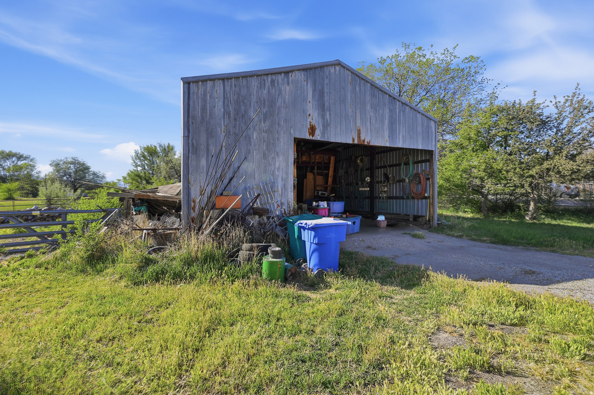 main property photo 6