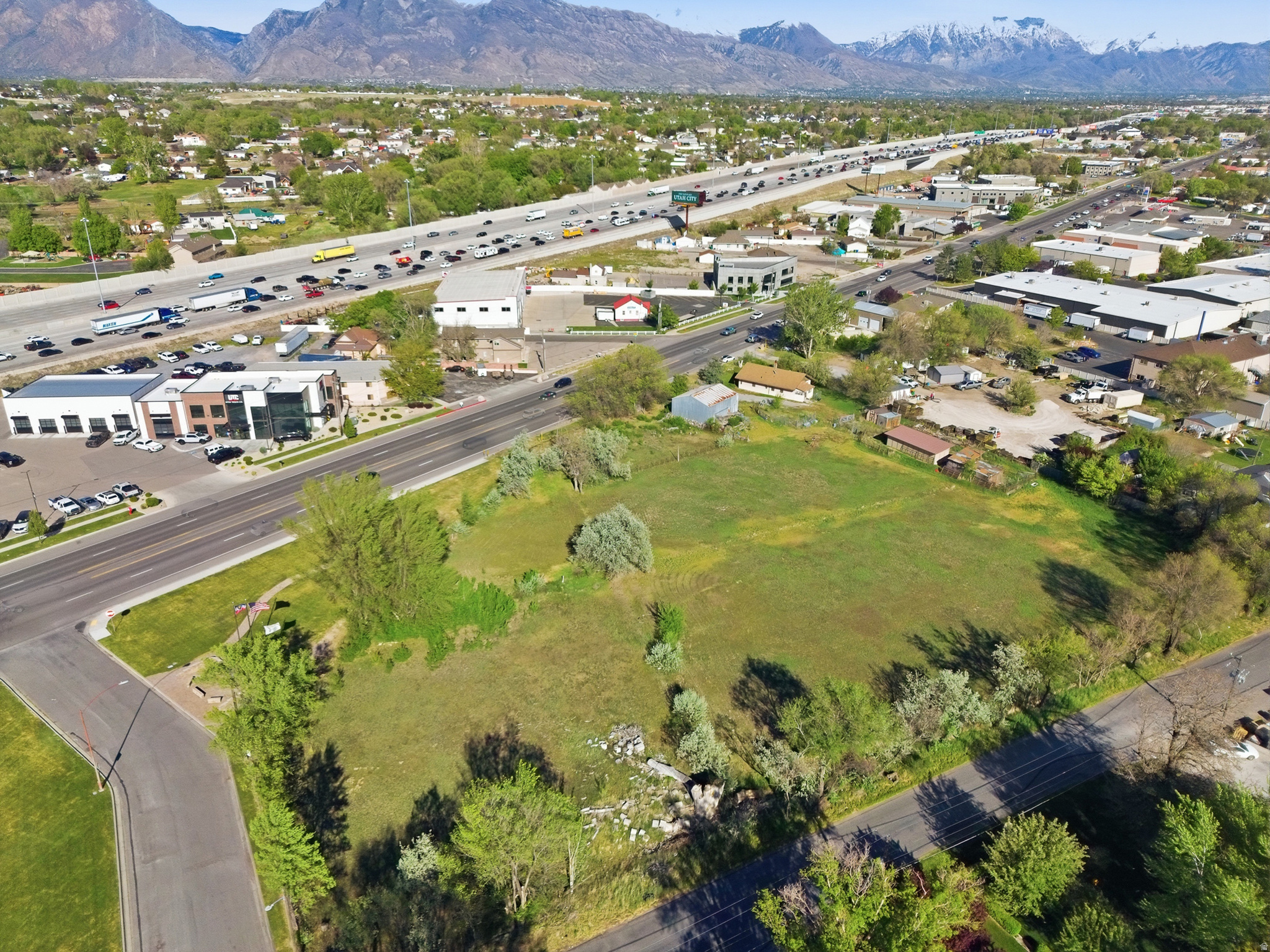 main property photo 9