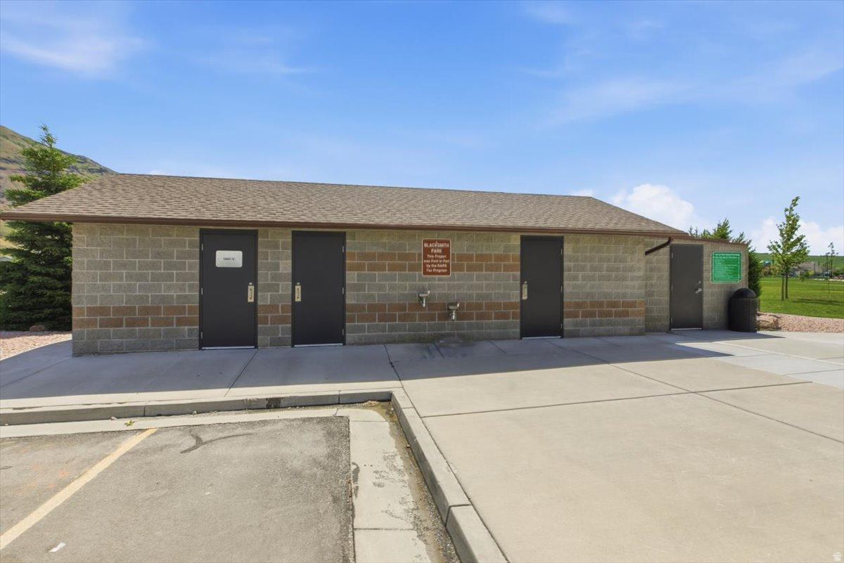 main property photo 44