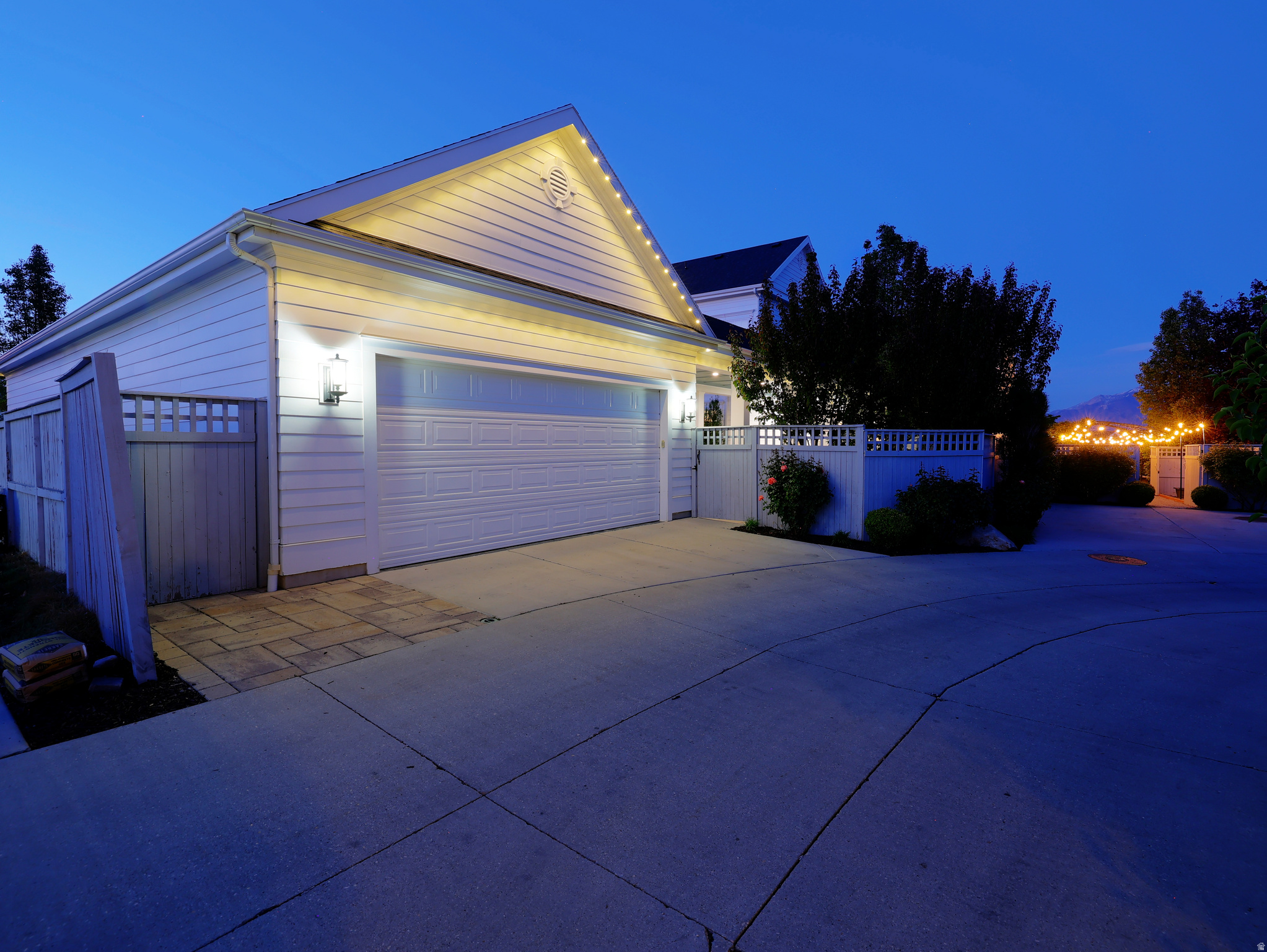 main property photo 81