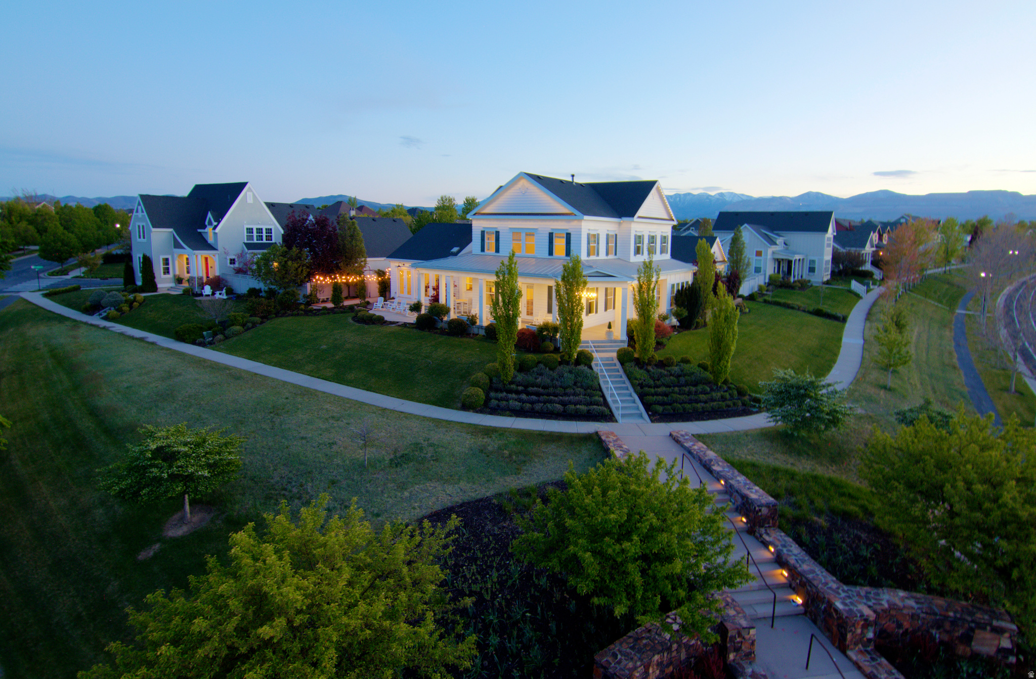 main property photo 99