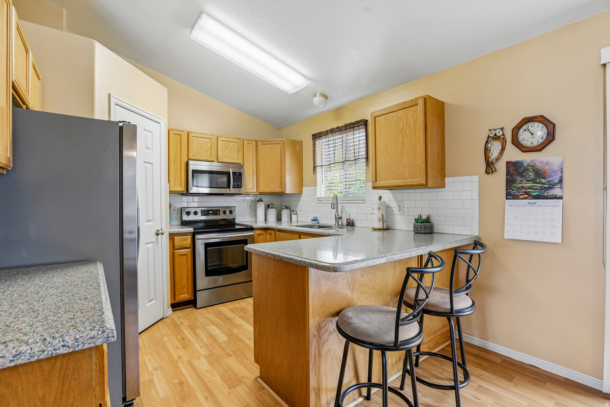 main property photo 6