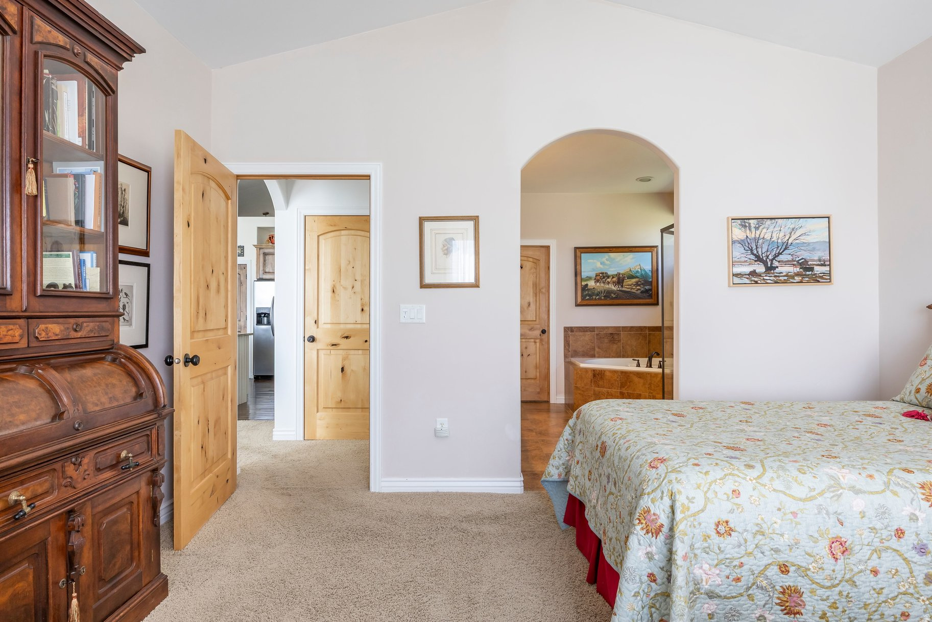 main property photo 14