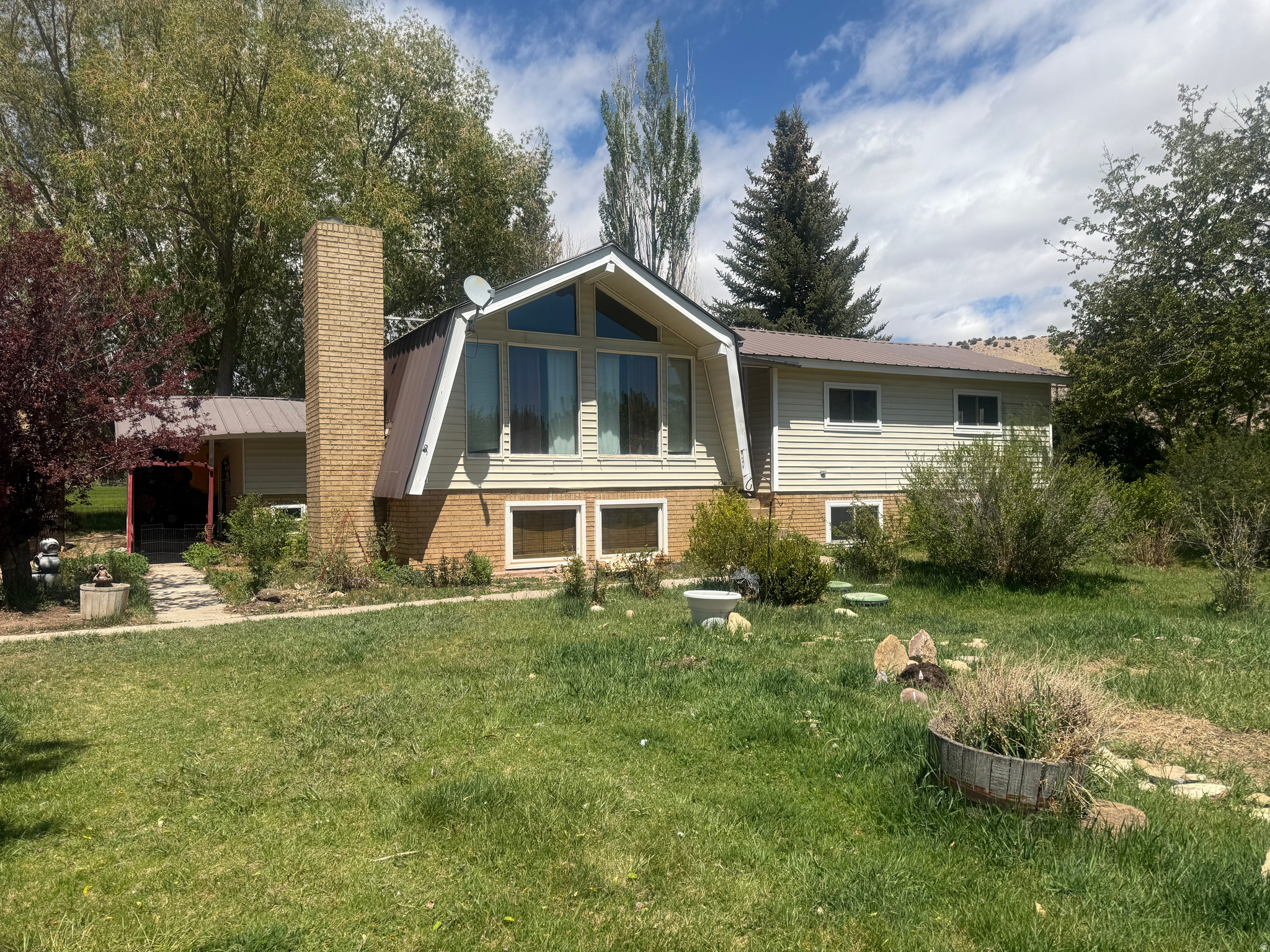 main property photo 10