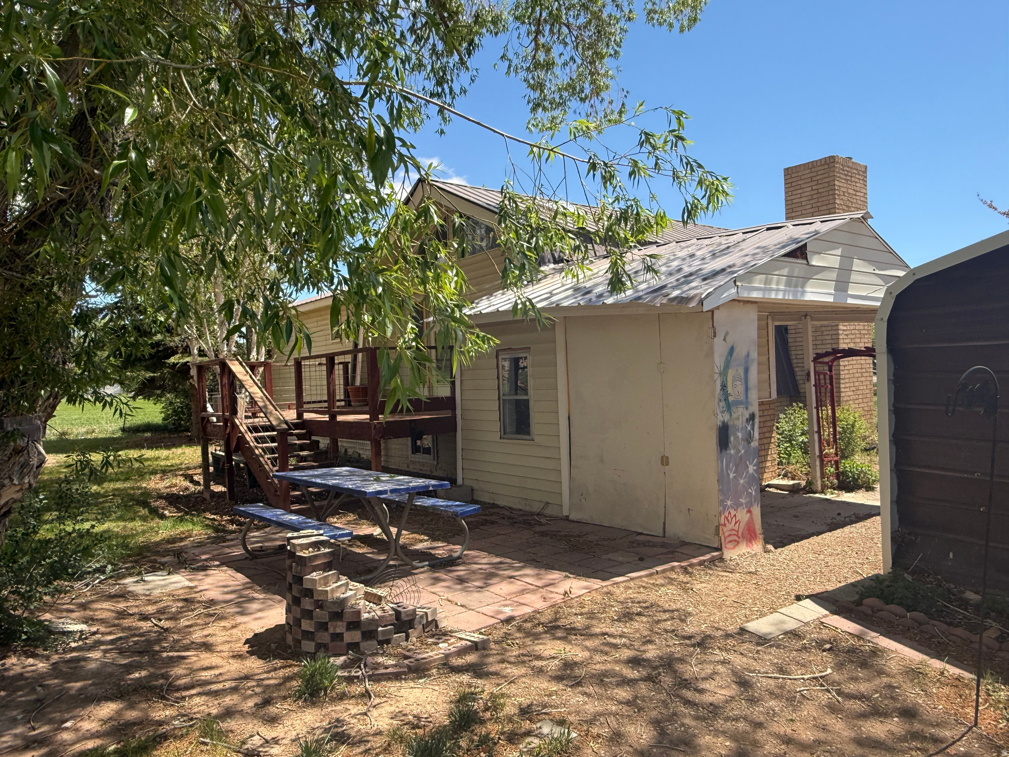 main property photo 8