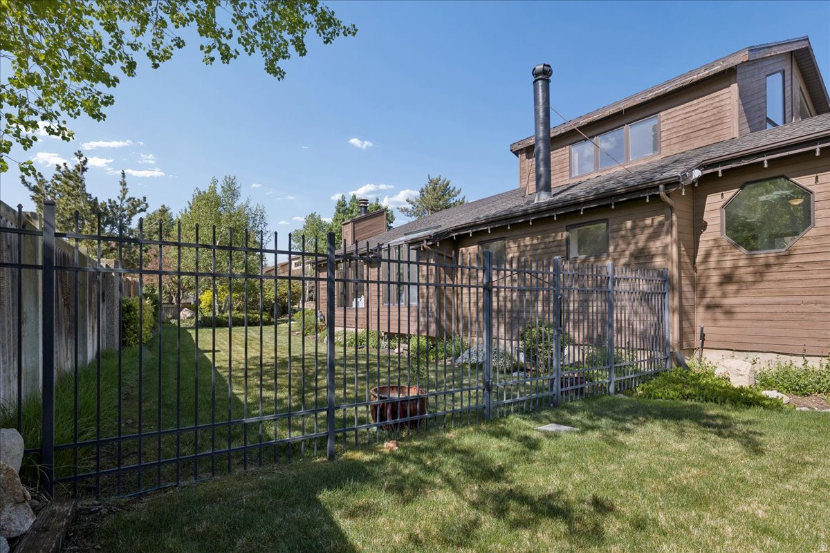 main property photo 59