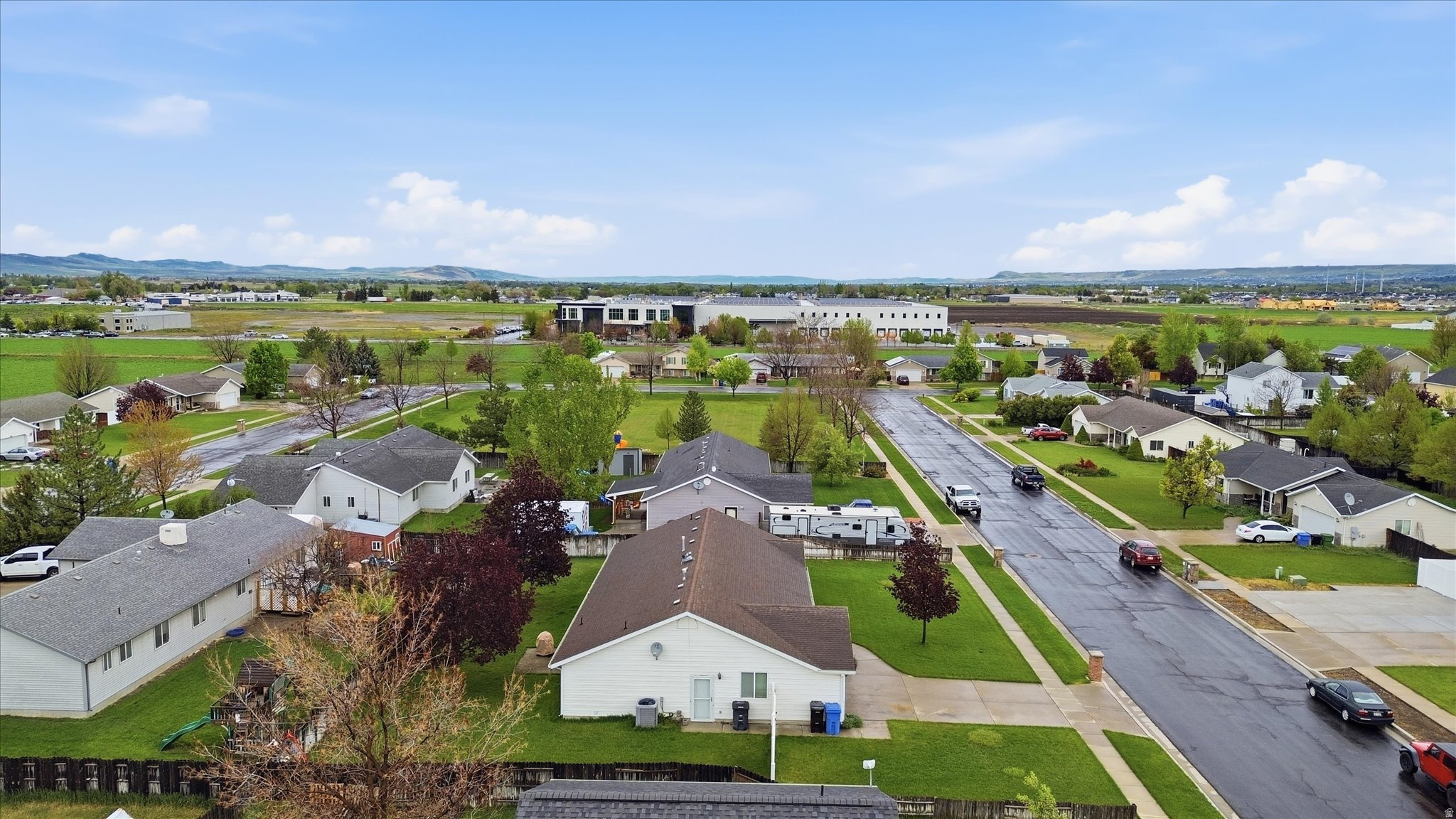 main property photo 24