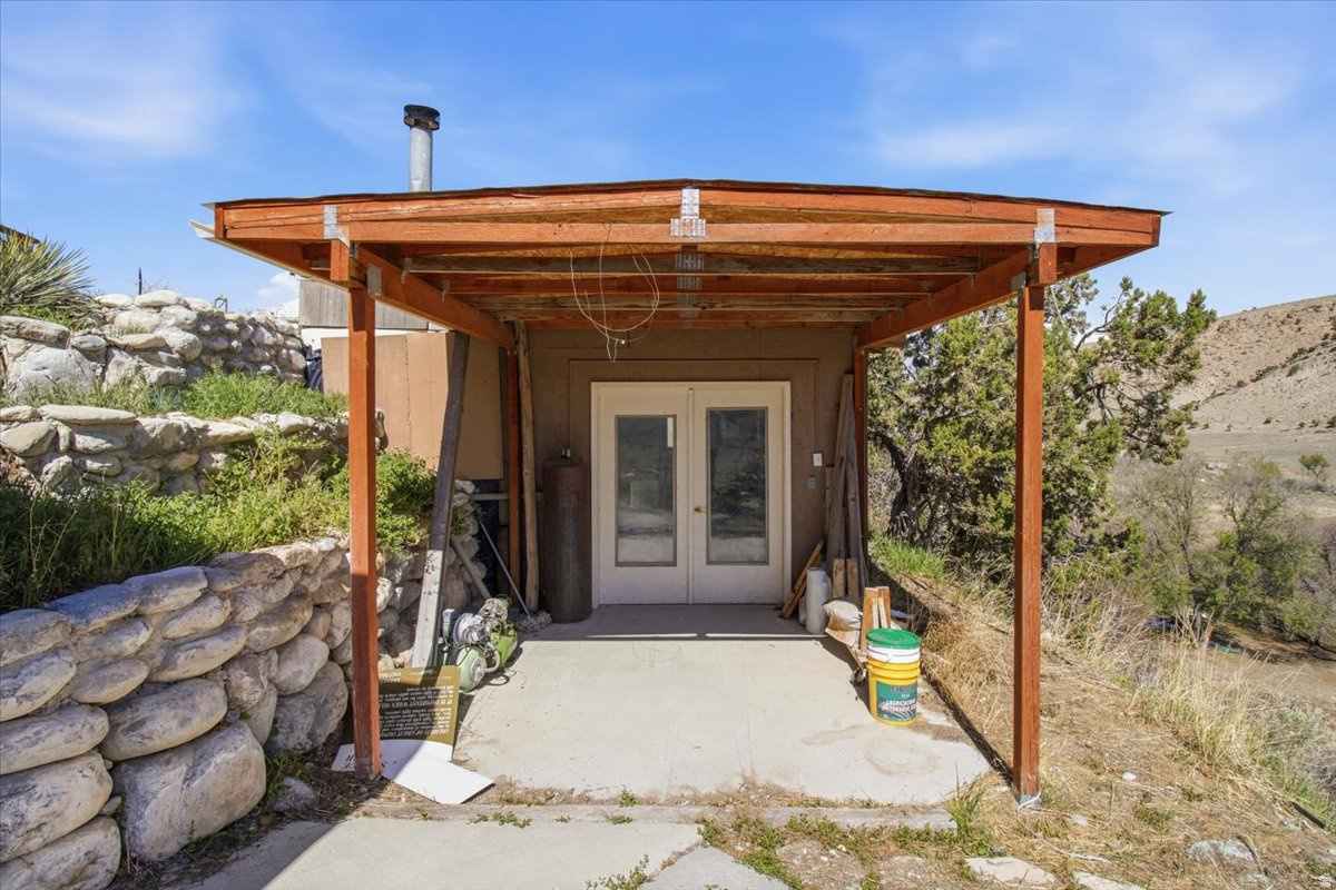 main property photo 40