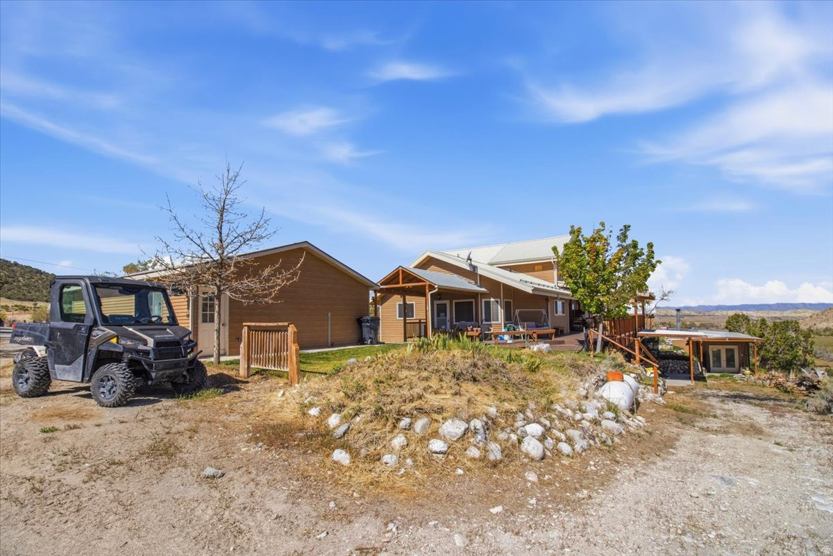 main property photo 41