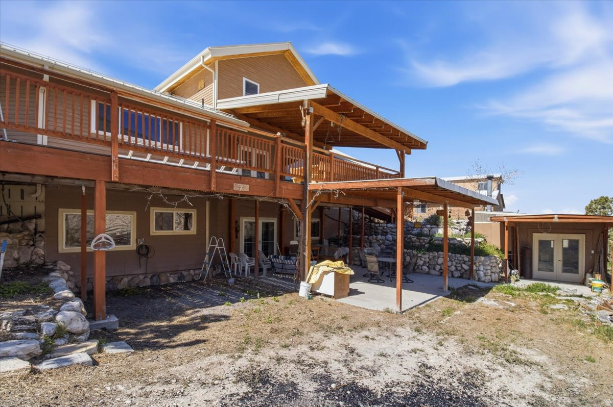 main property photo 6