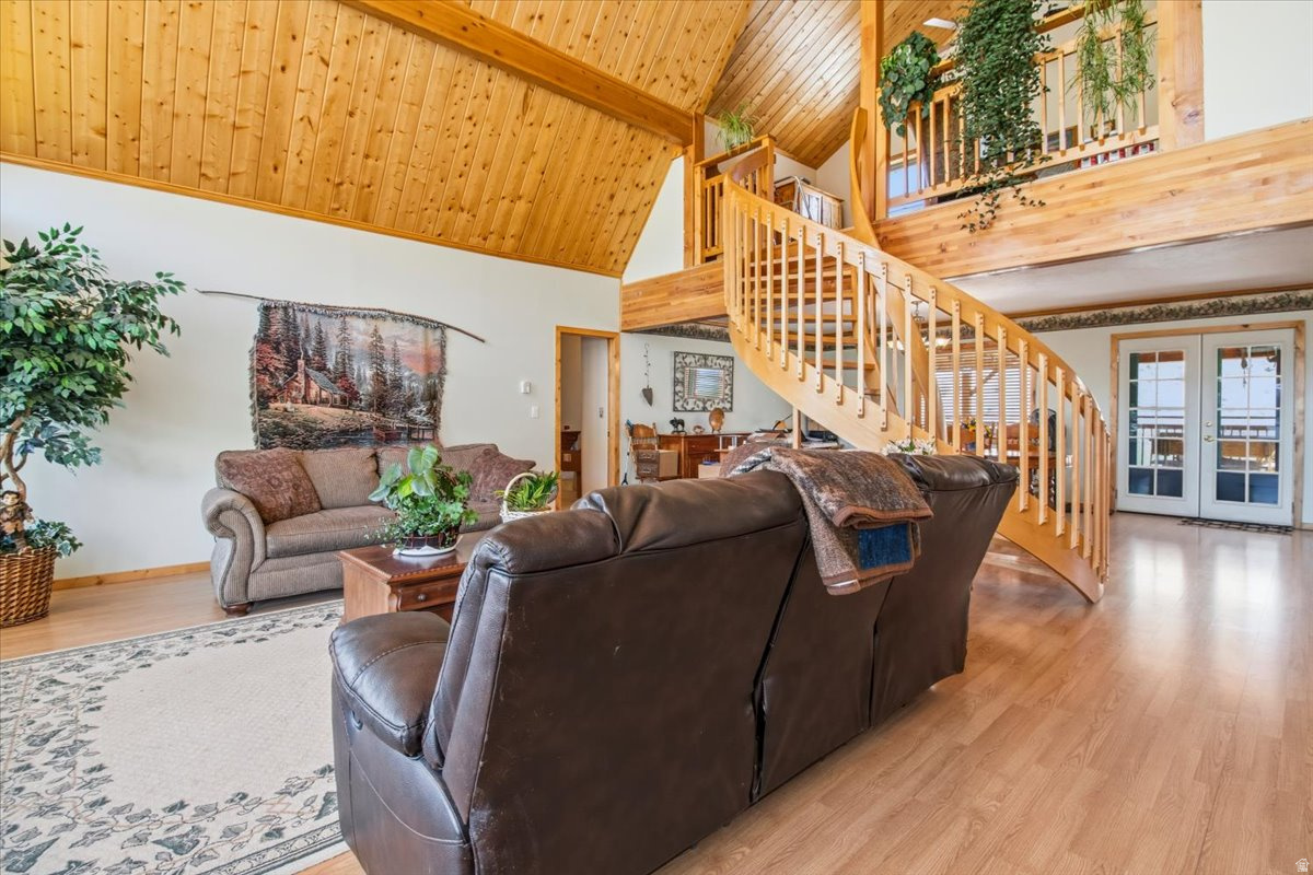 main property photo 8