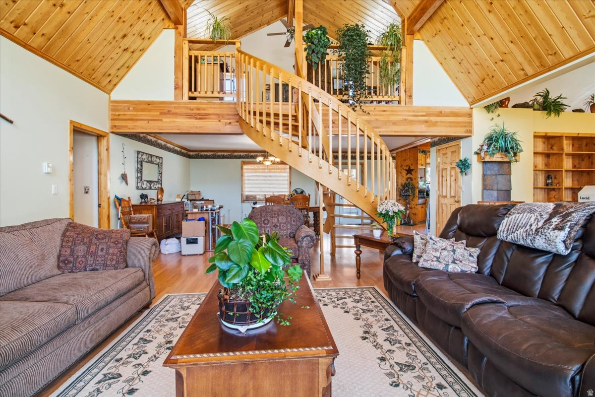 main property photo 9