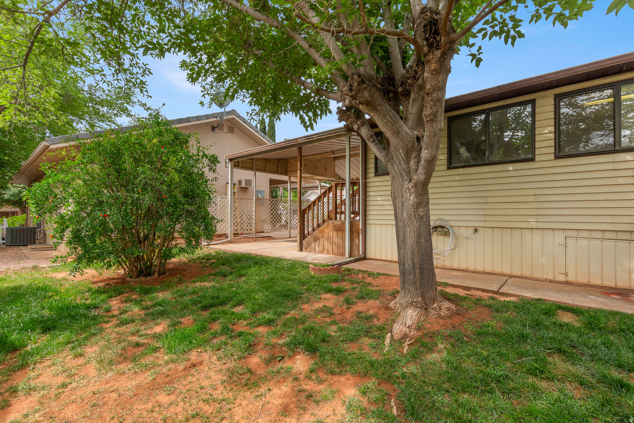 main property photo 17