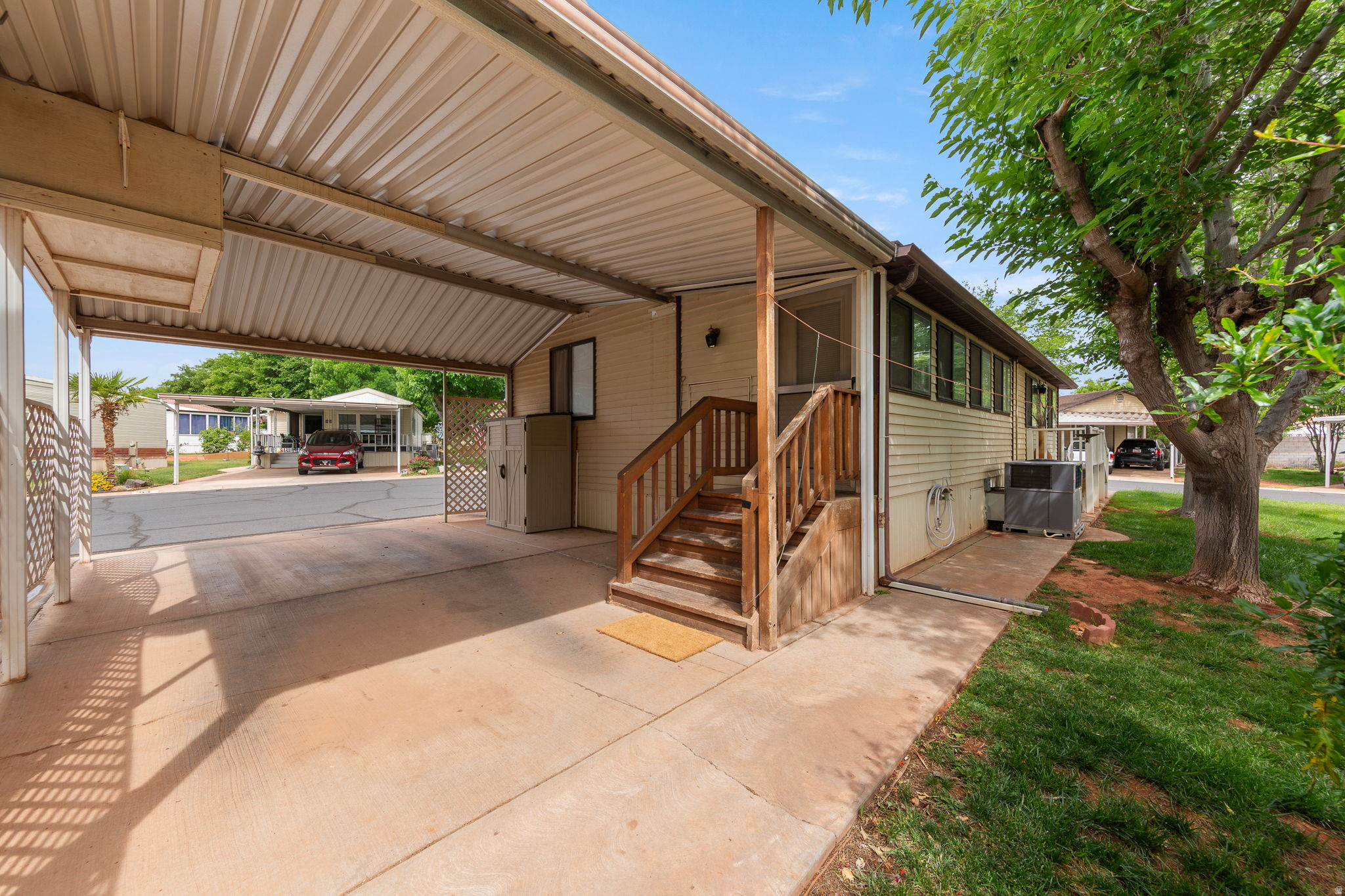 main property photo 20