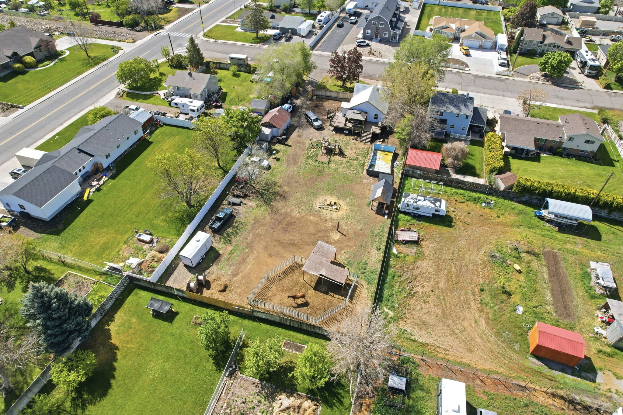 main property photo 31