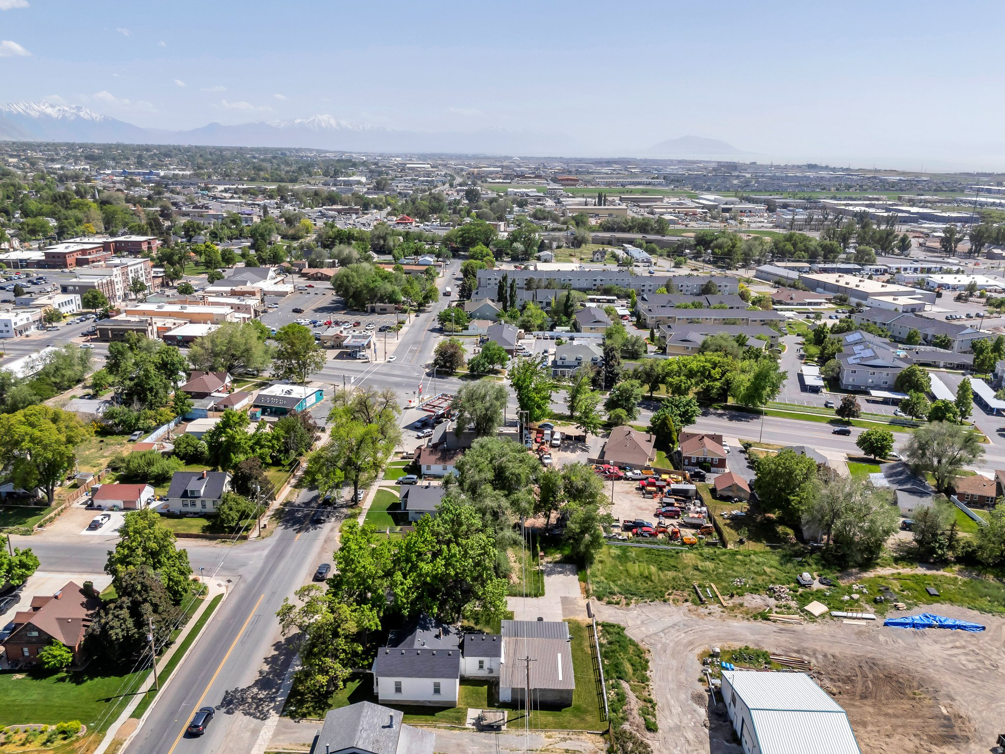 main property photo 33