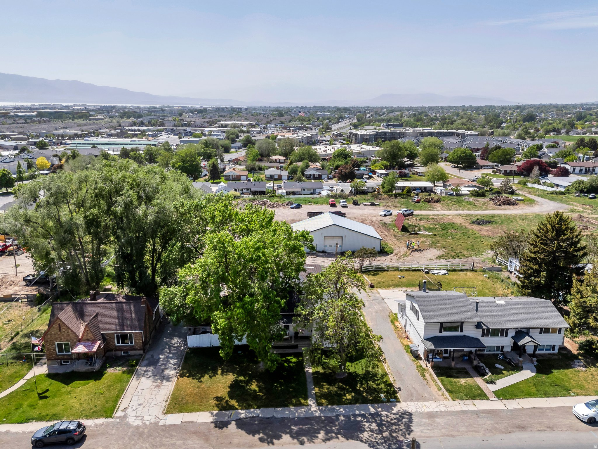 main property photo 35