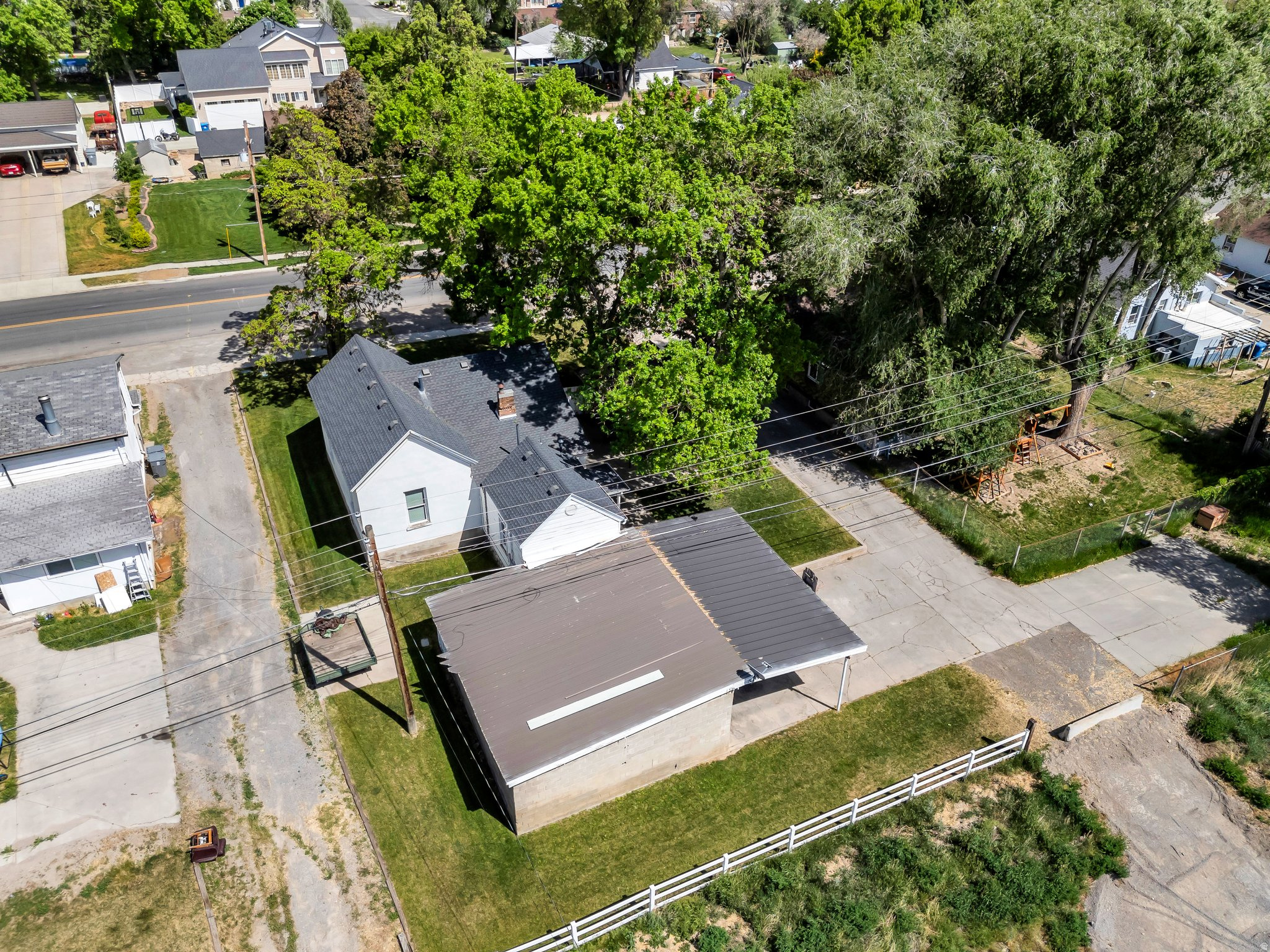 main property photo 6