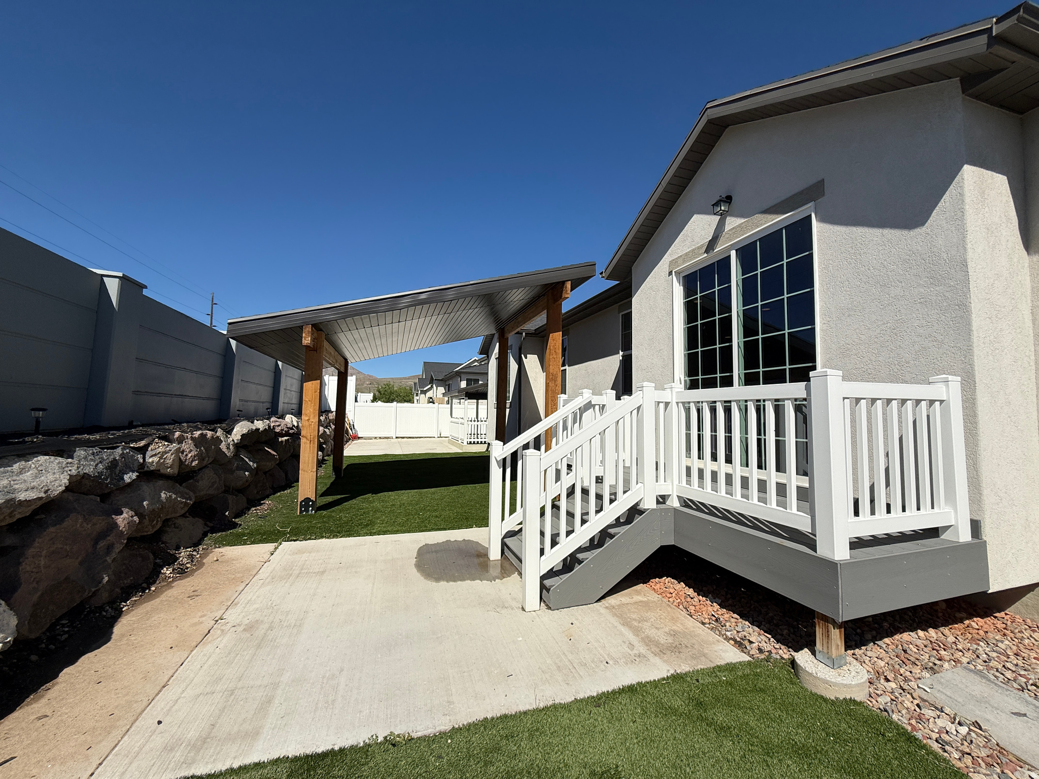 main property photo 38