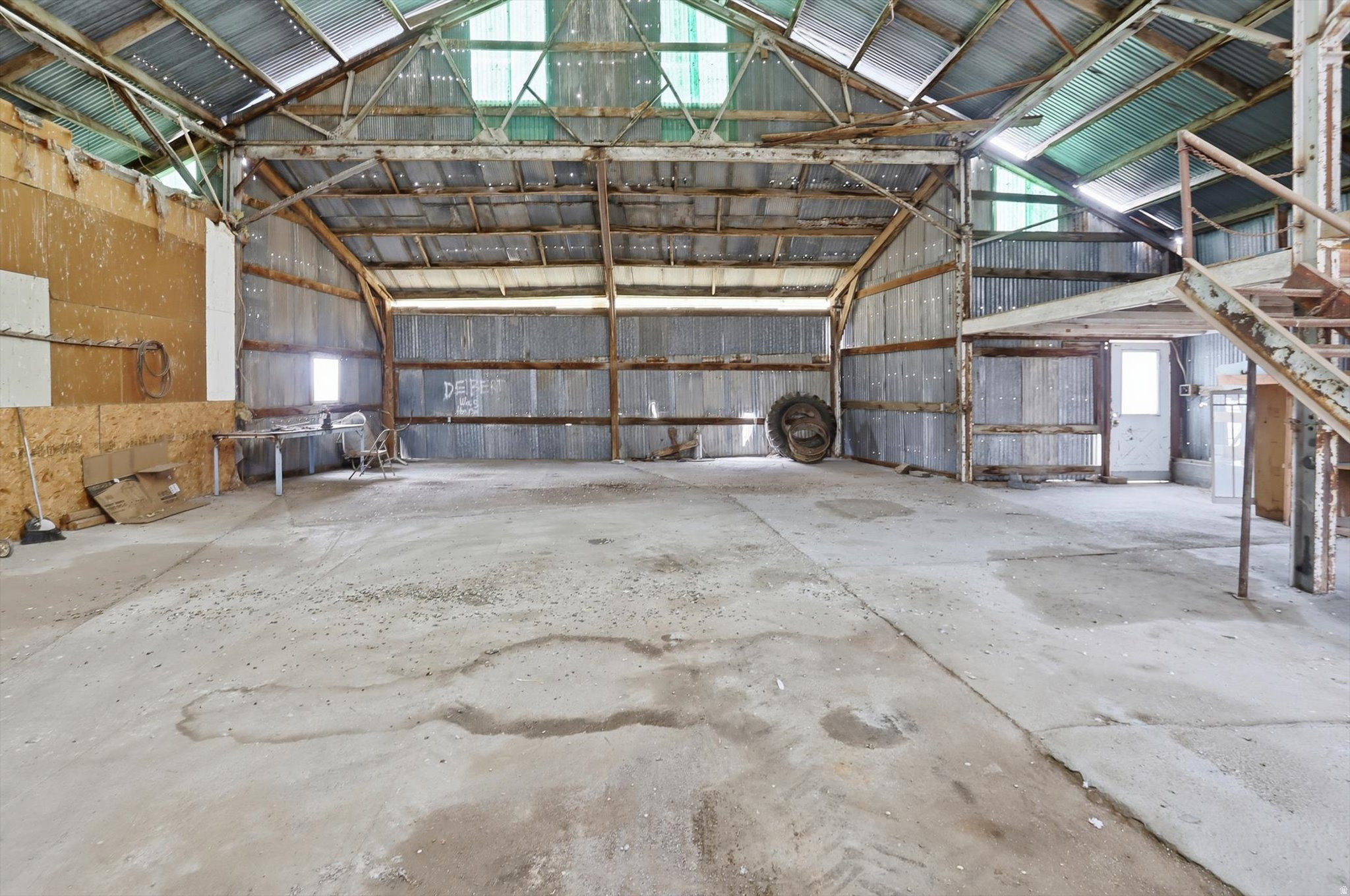 main property photo 21