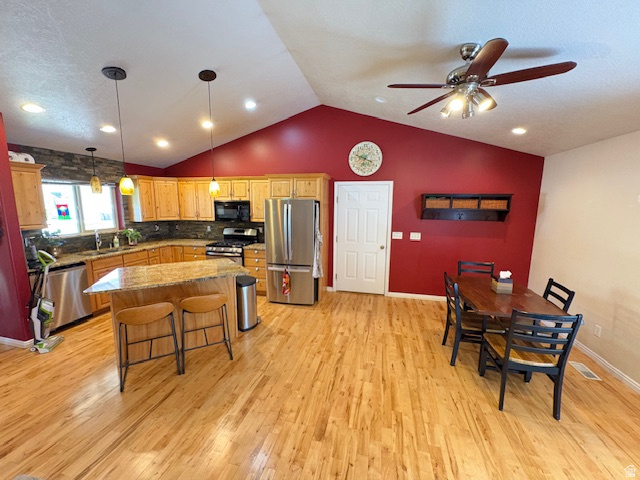 main property photo 5