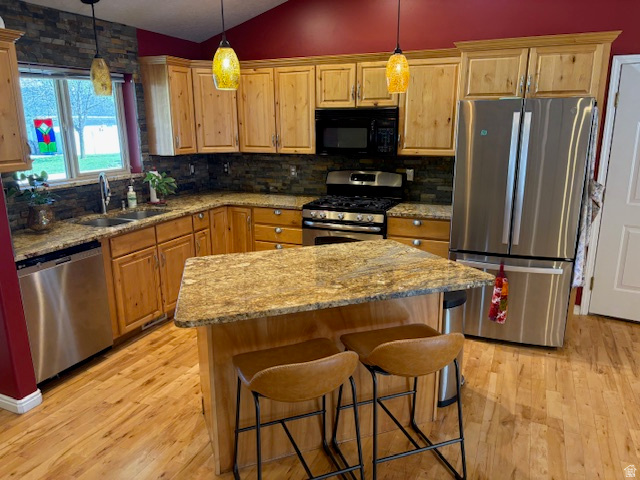 main property photo 7