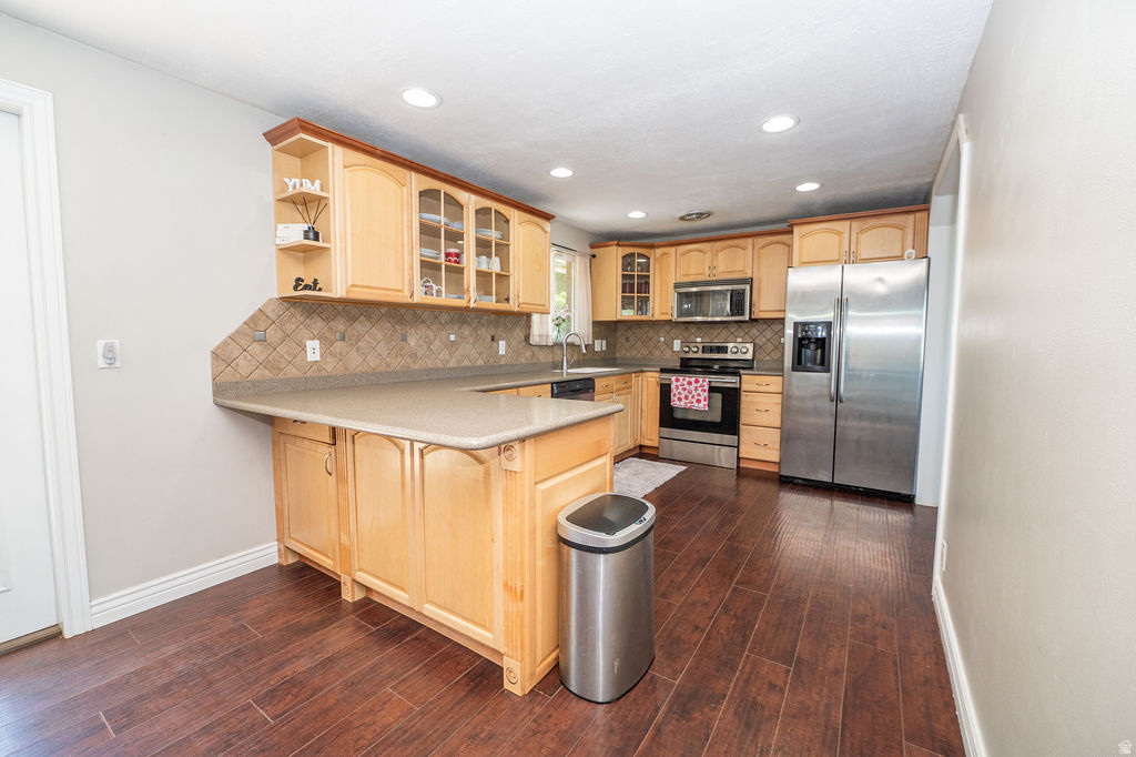 main property photo 11