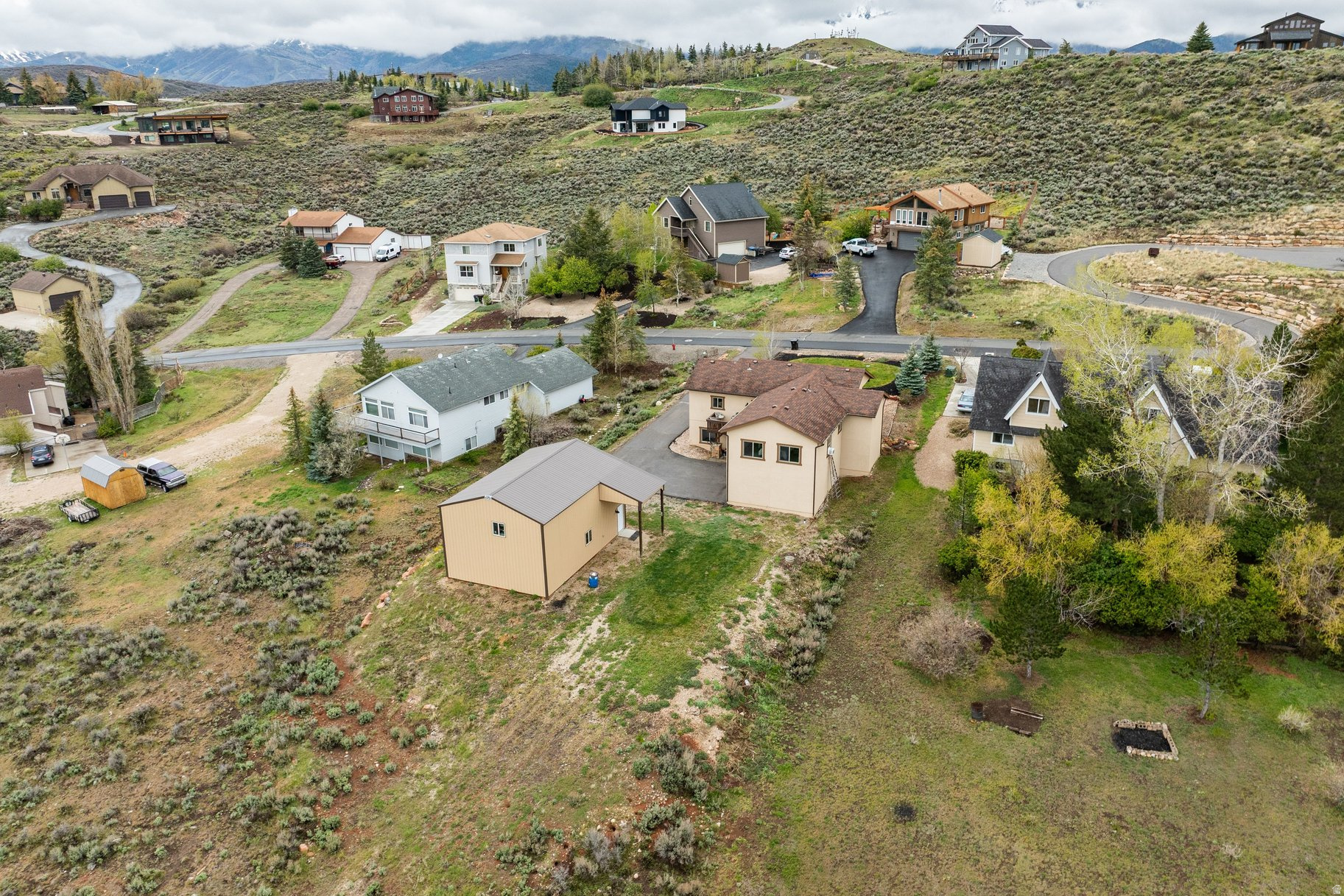 main property photo 27