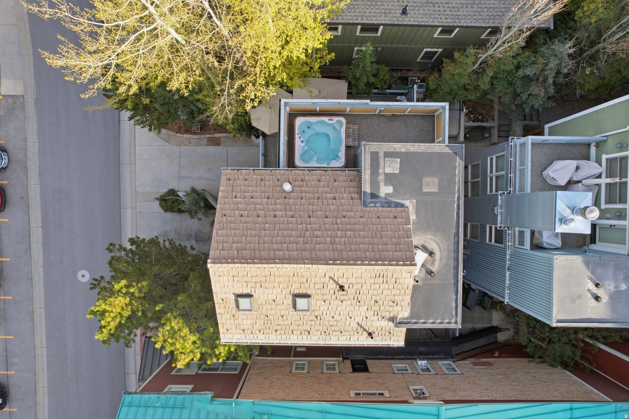 main property photo 45