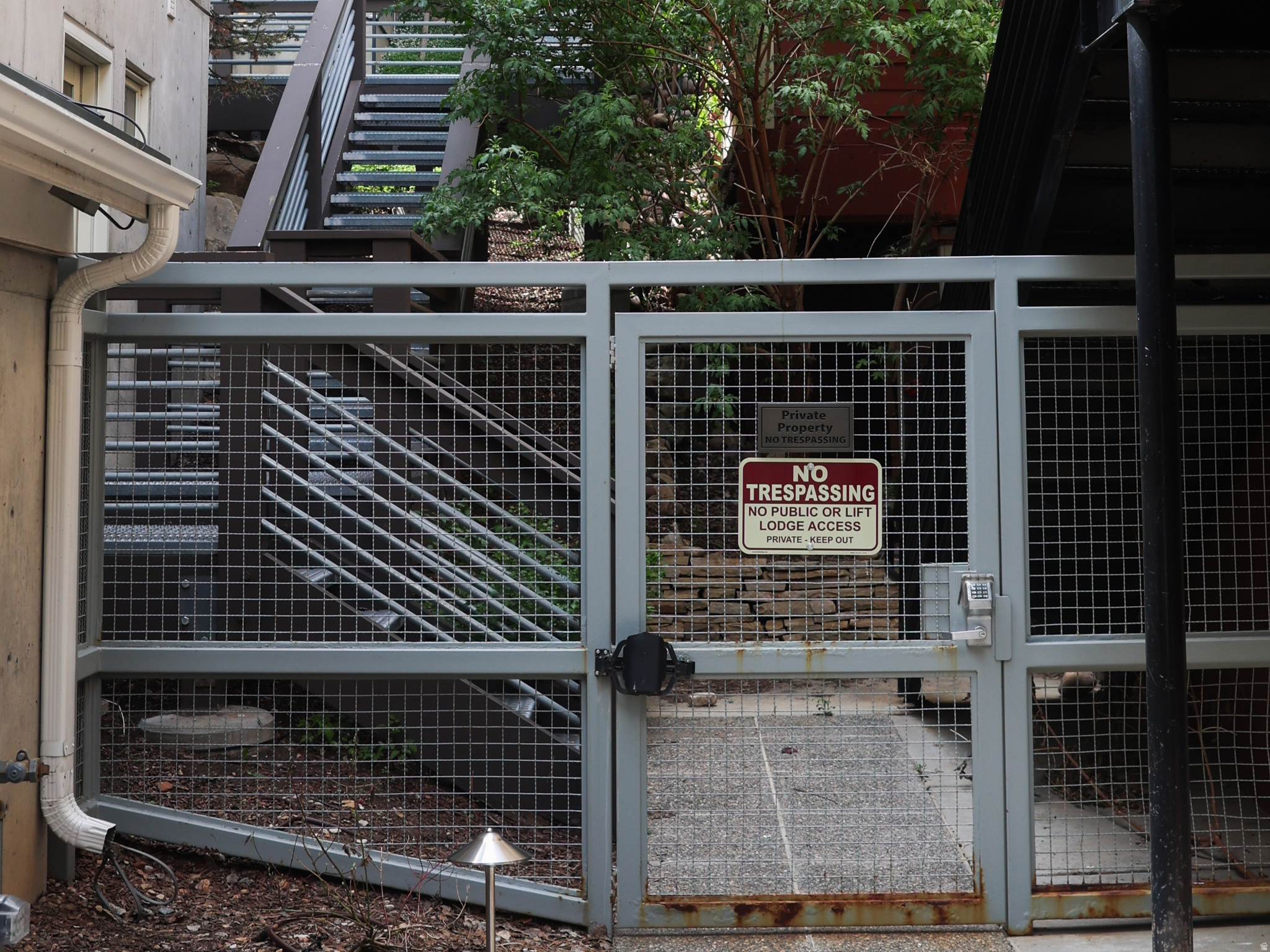 main property photo 50