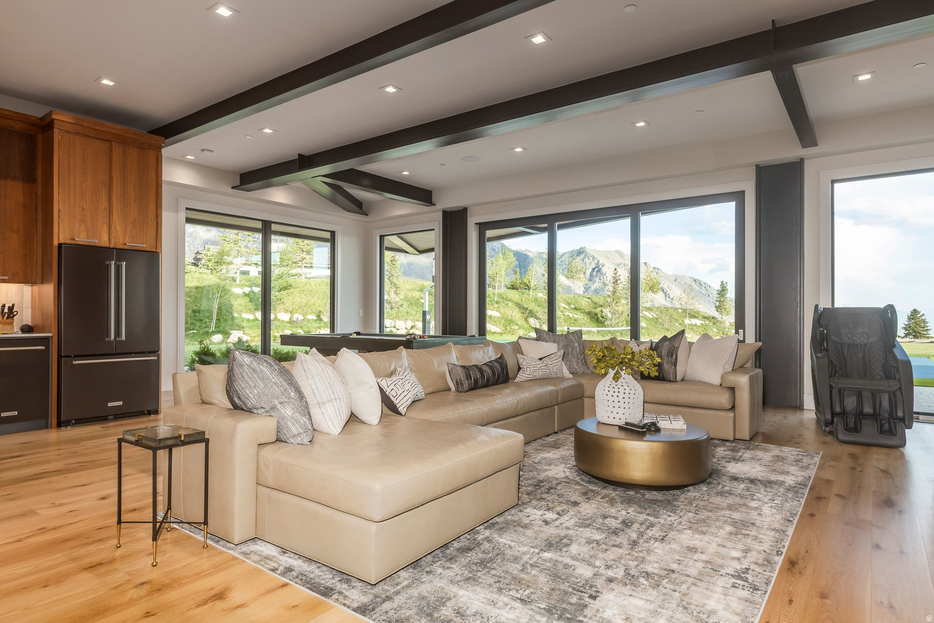 main property photo 75