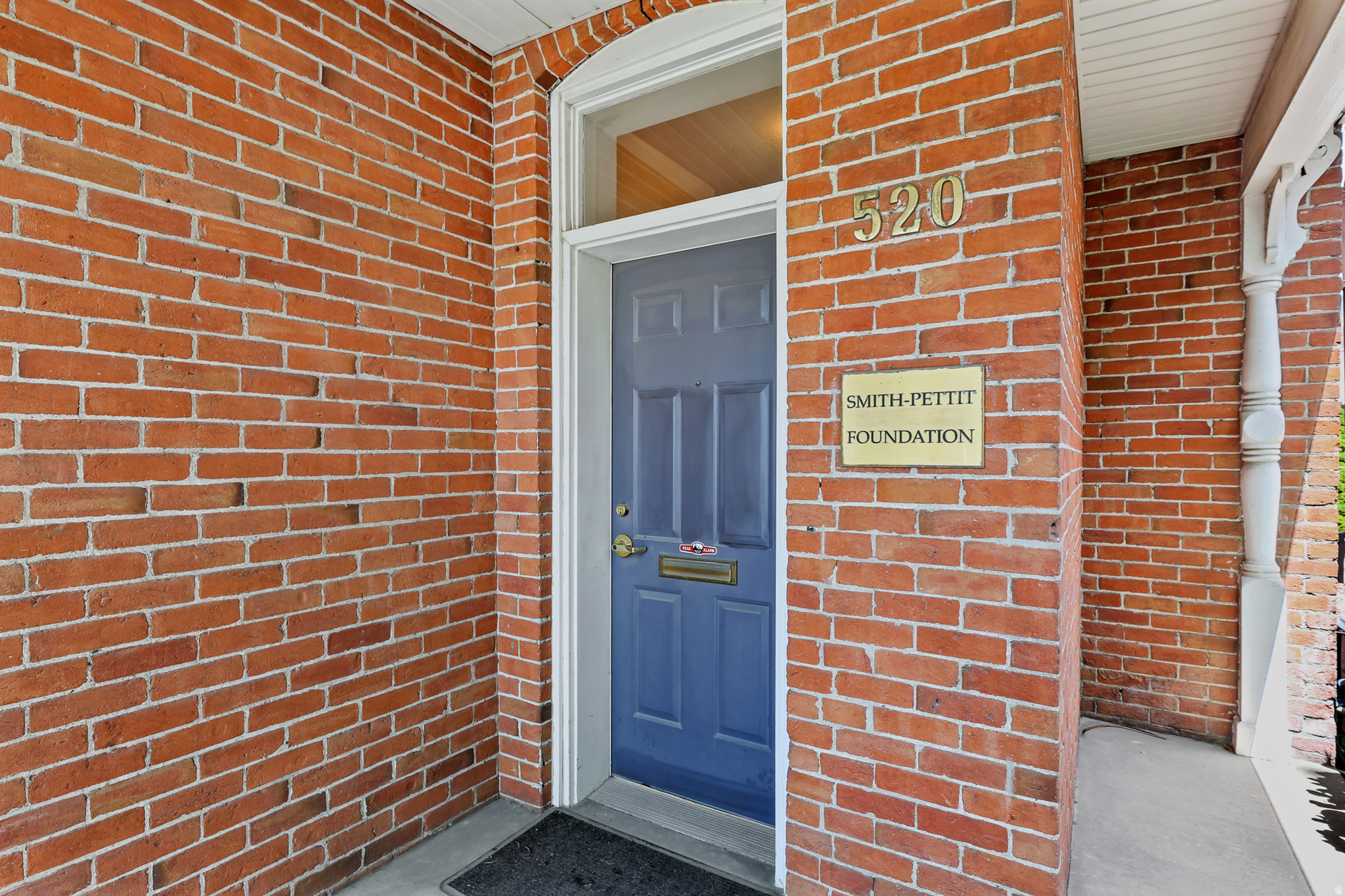 main property photo 28