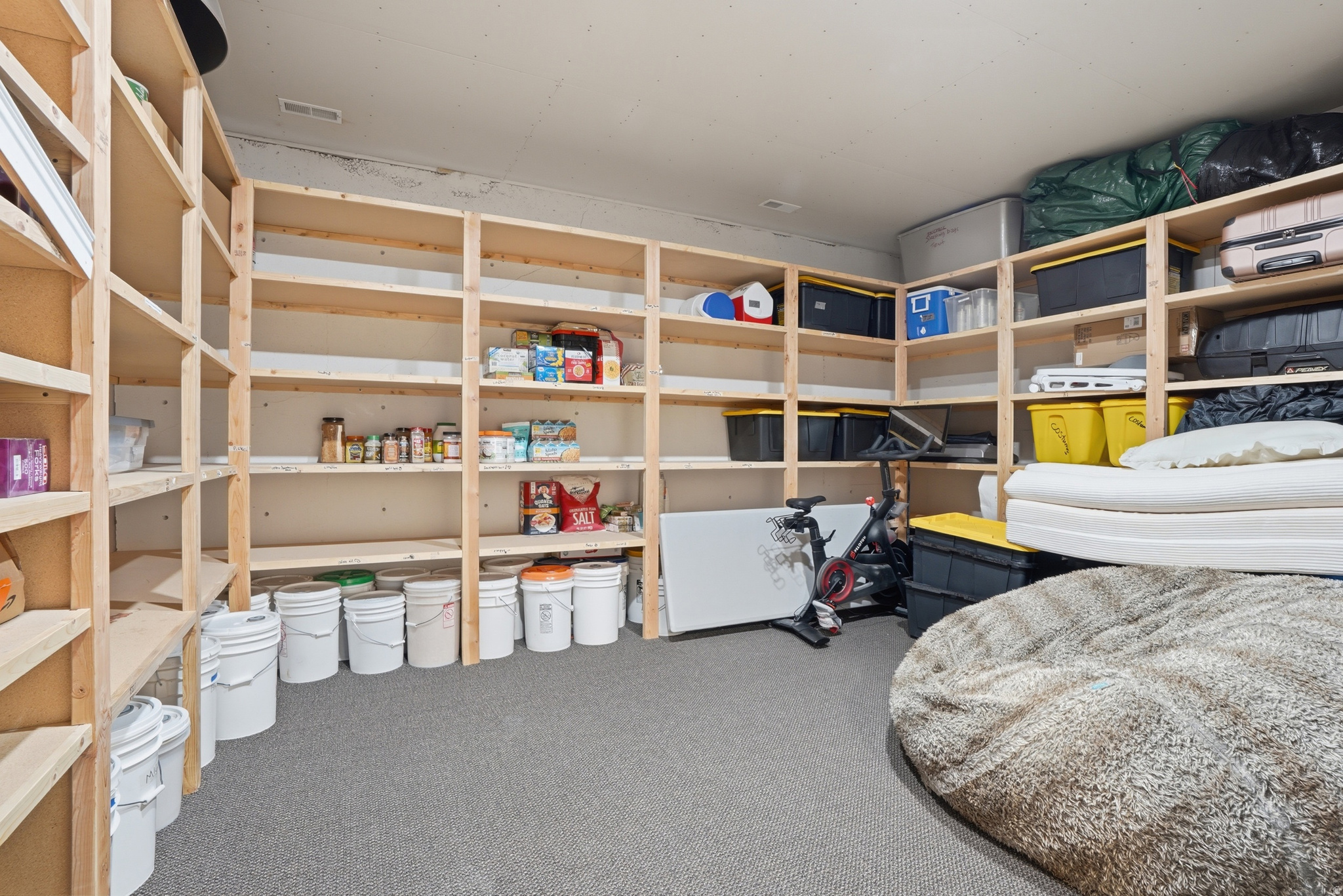 main property photo 50