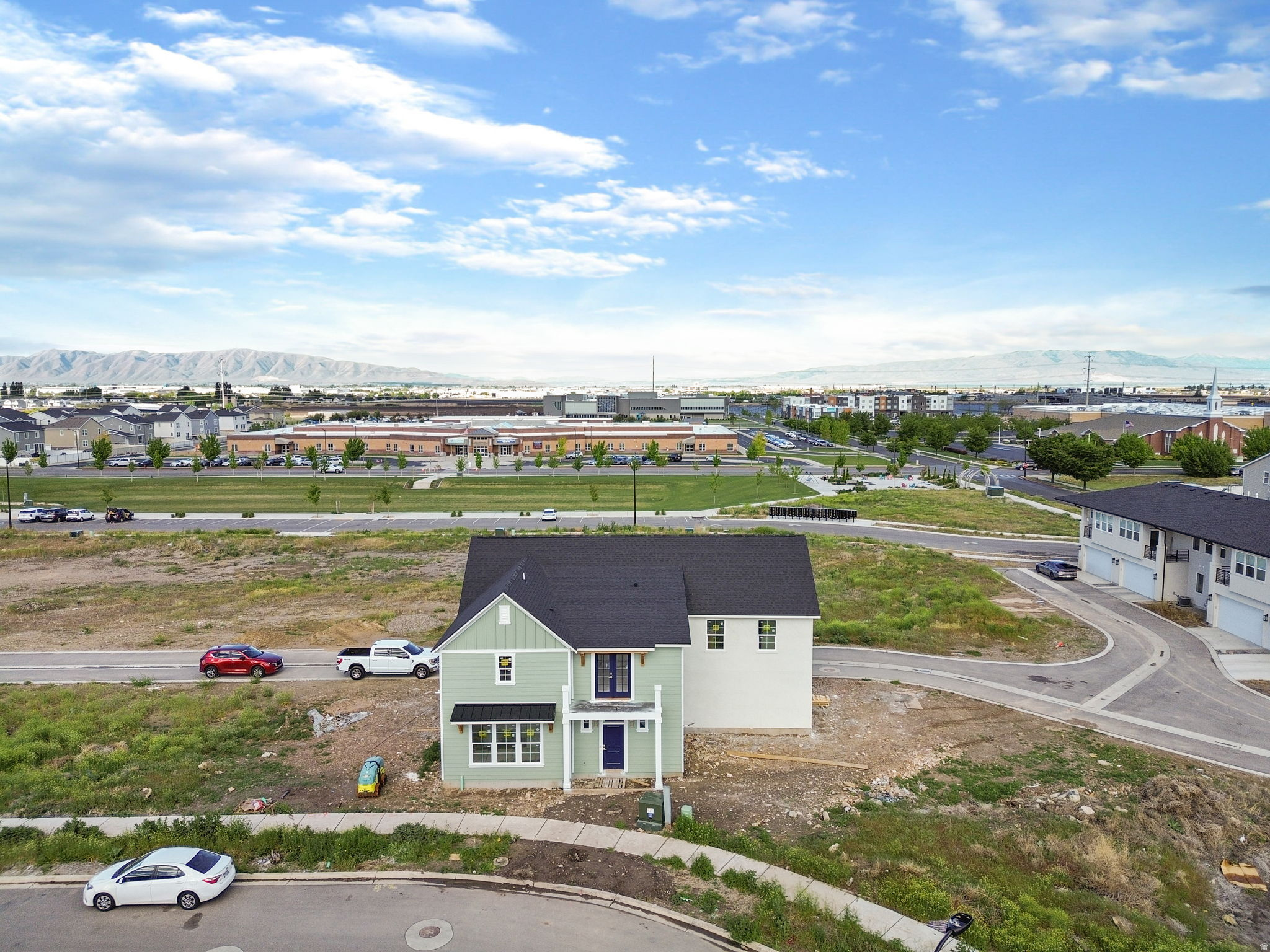 main property photo 4