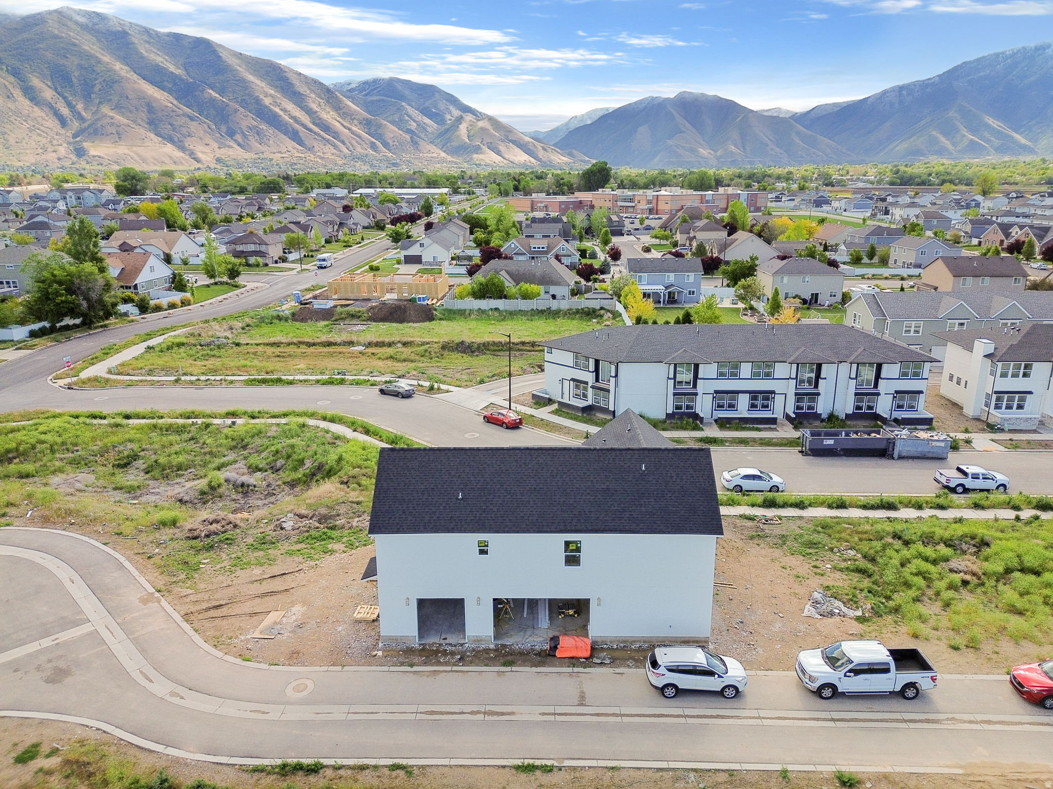 main property photo 8