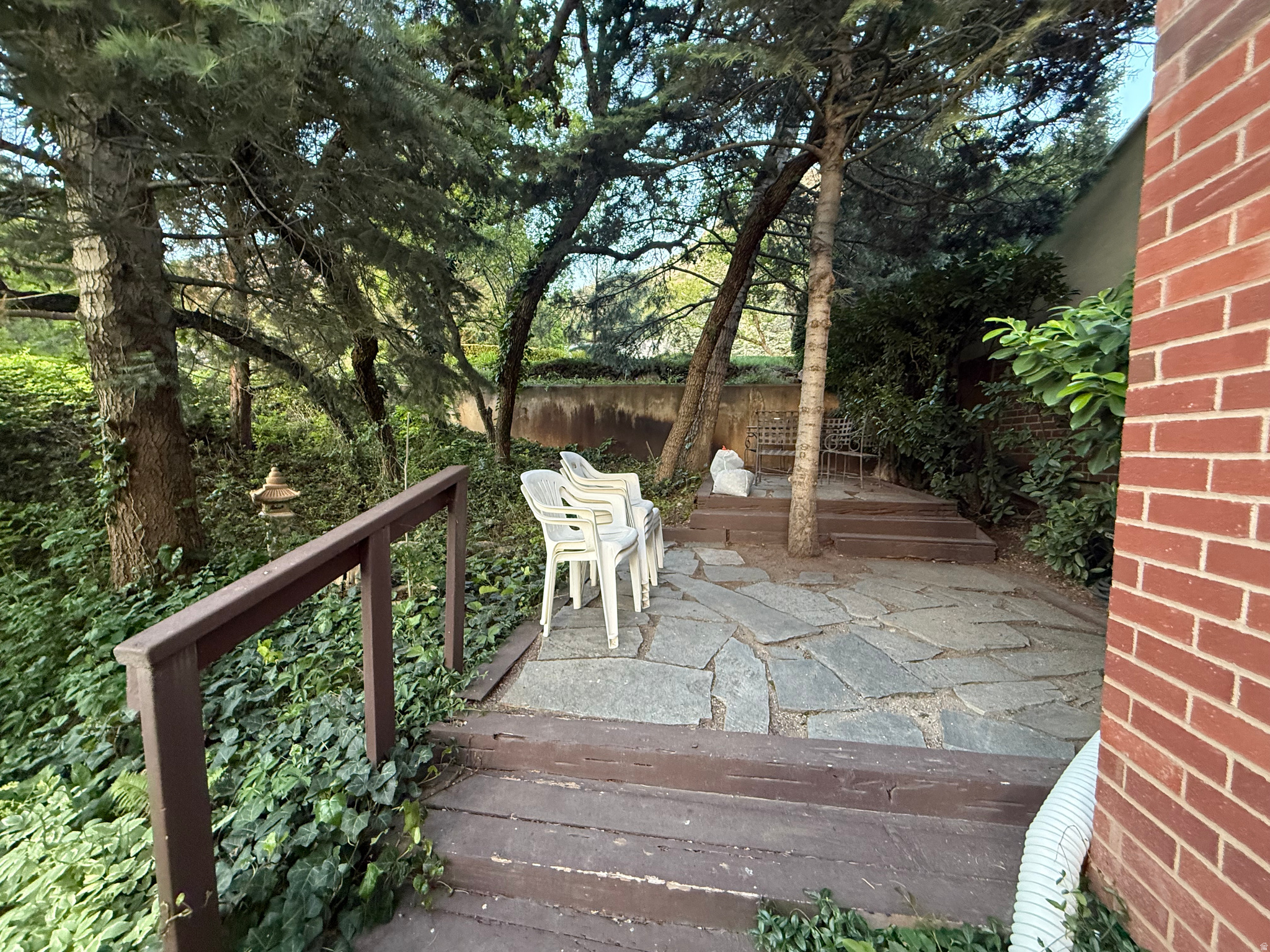 main property photo 29