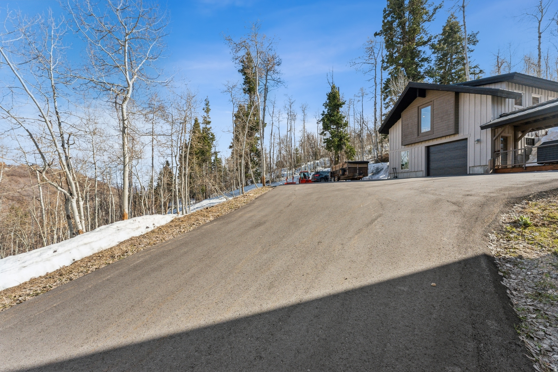 main property photo 70