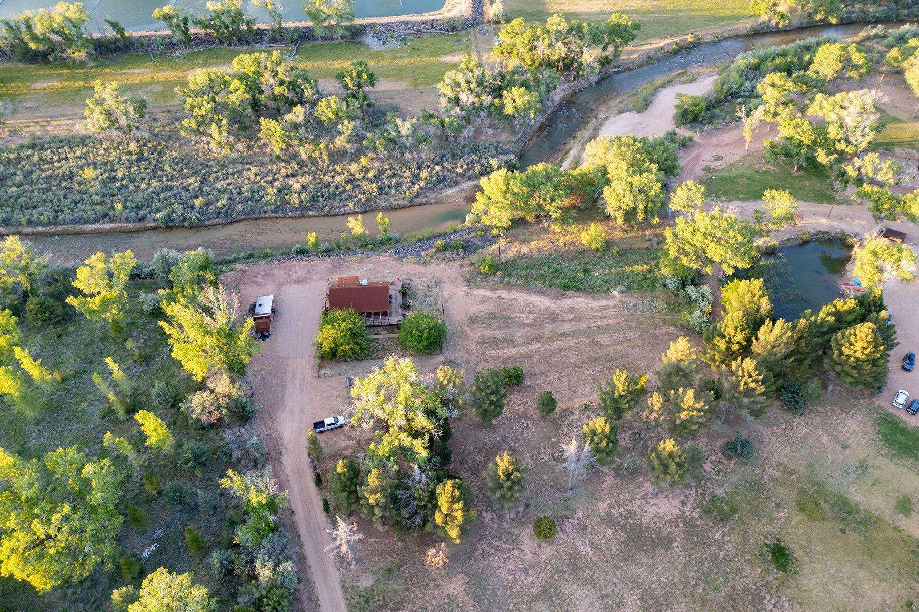 main property photo 32