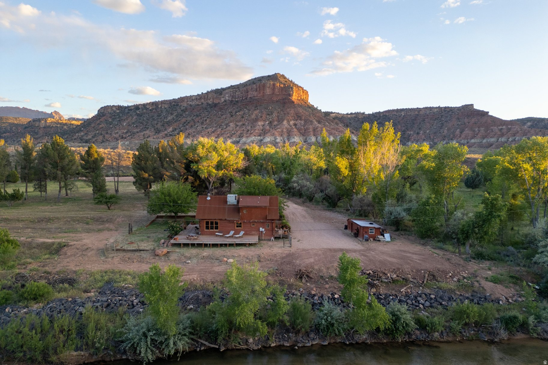 main property photo 35