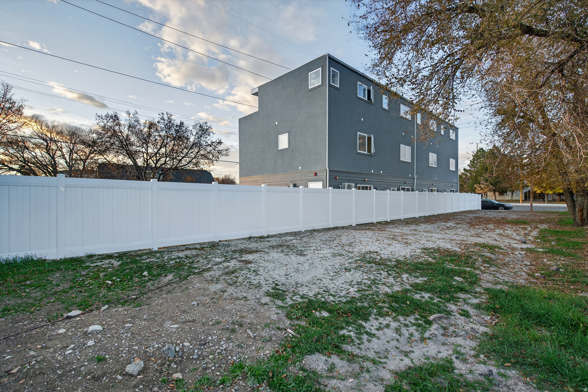 main property photo 14