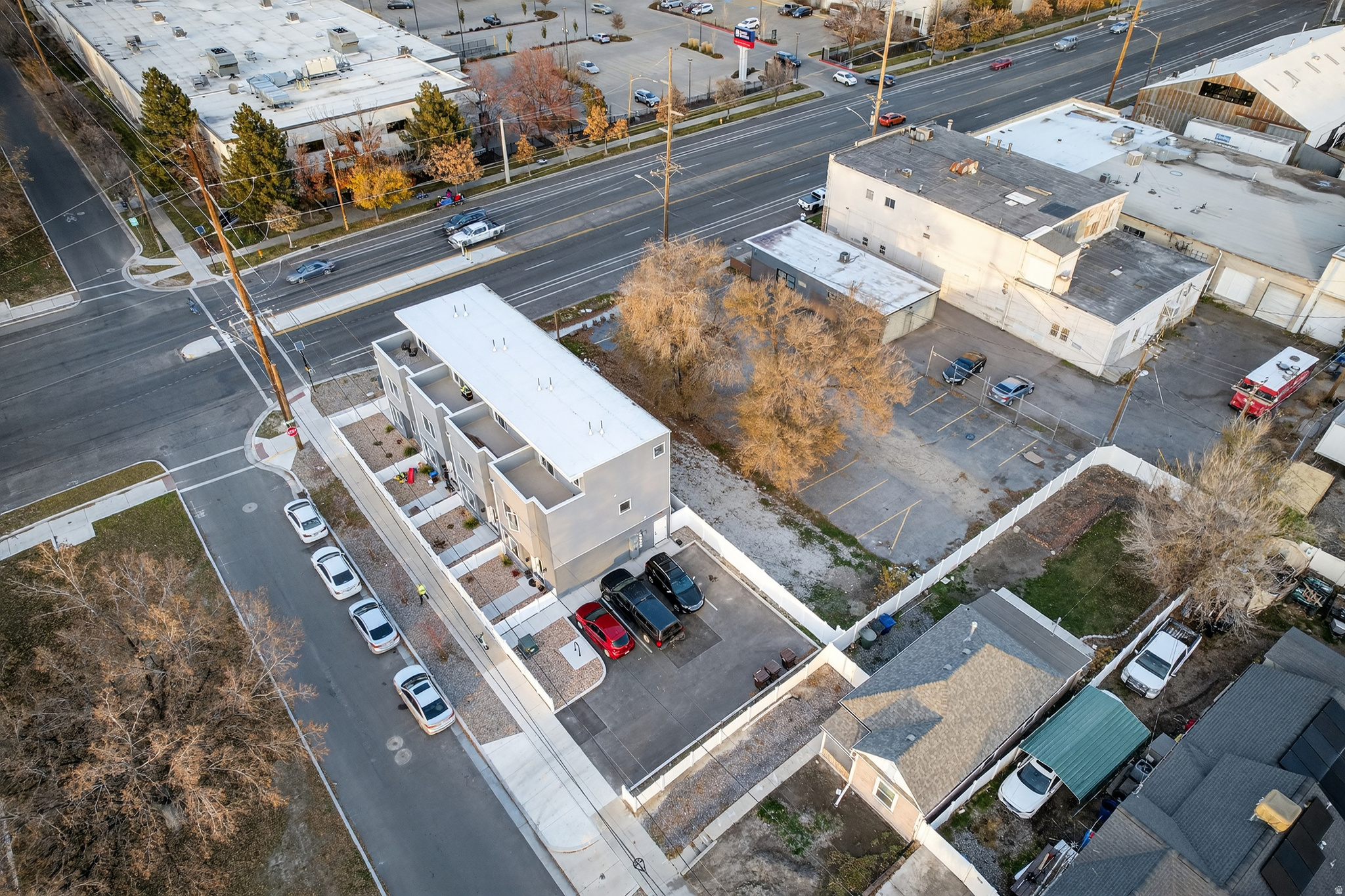 main property photo 8