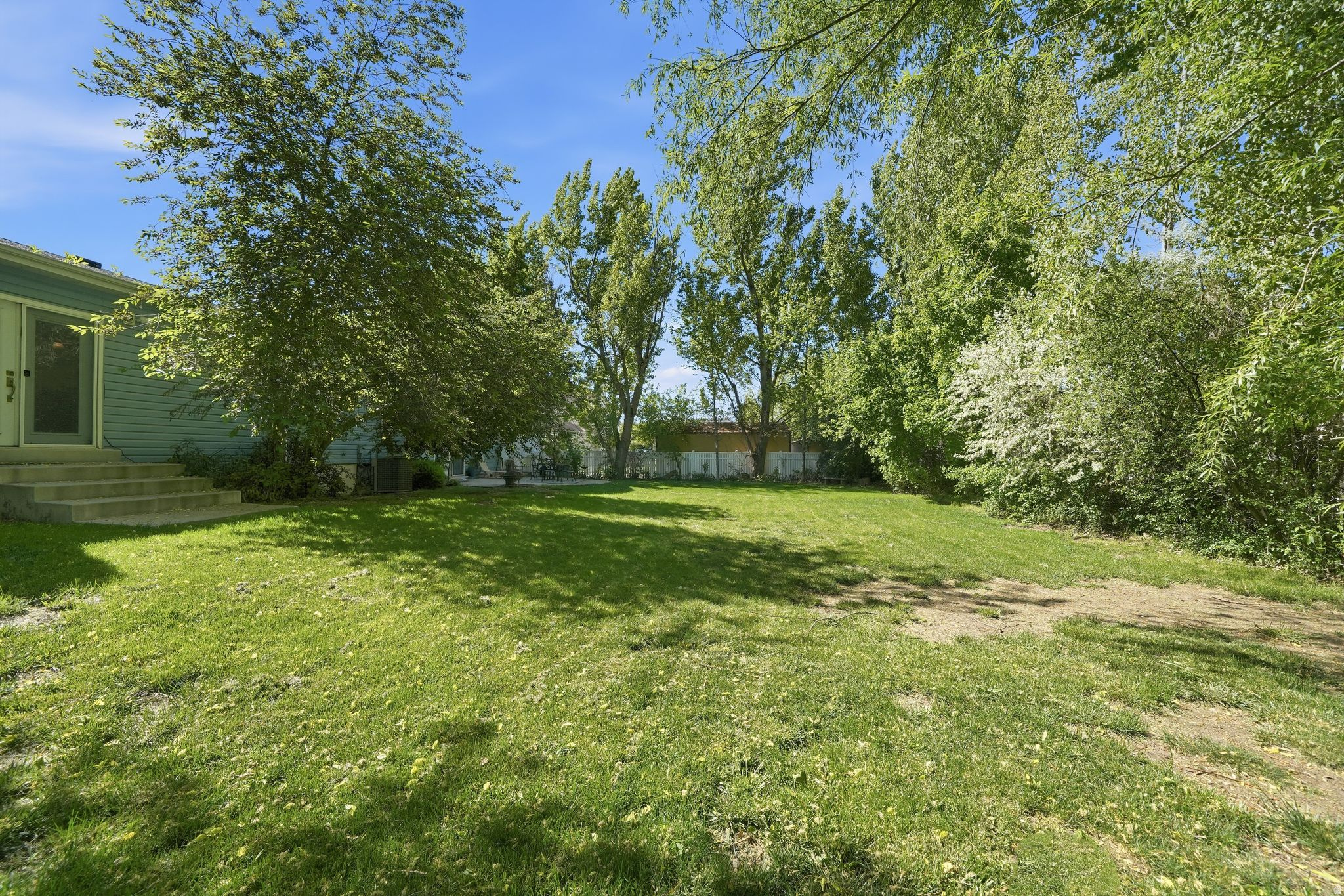 main property photo 36
