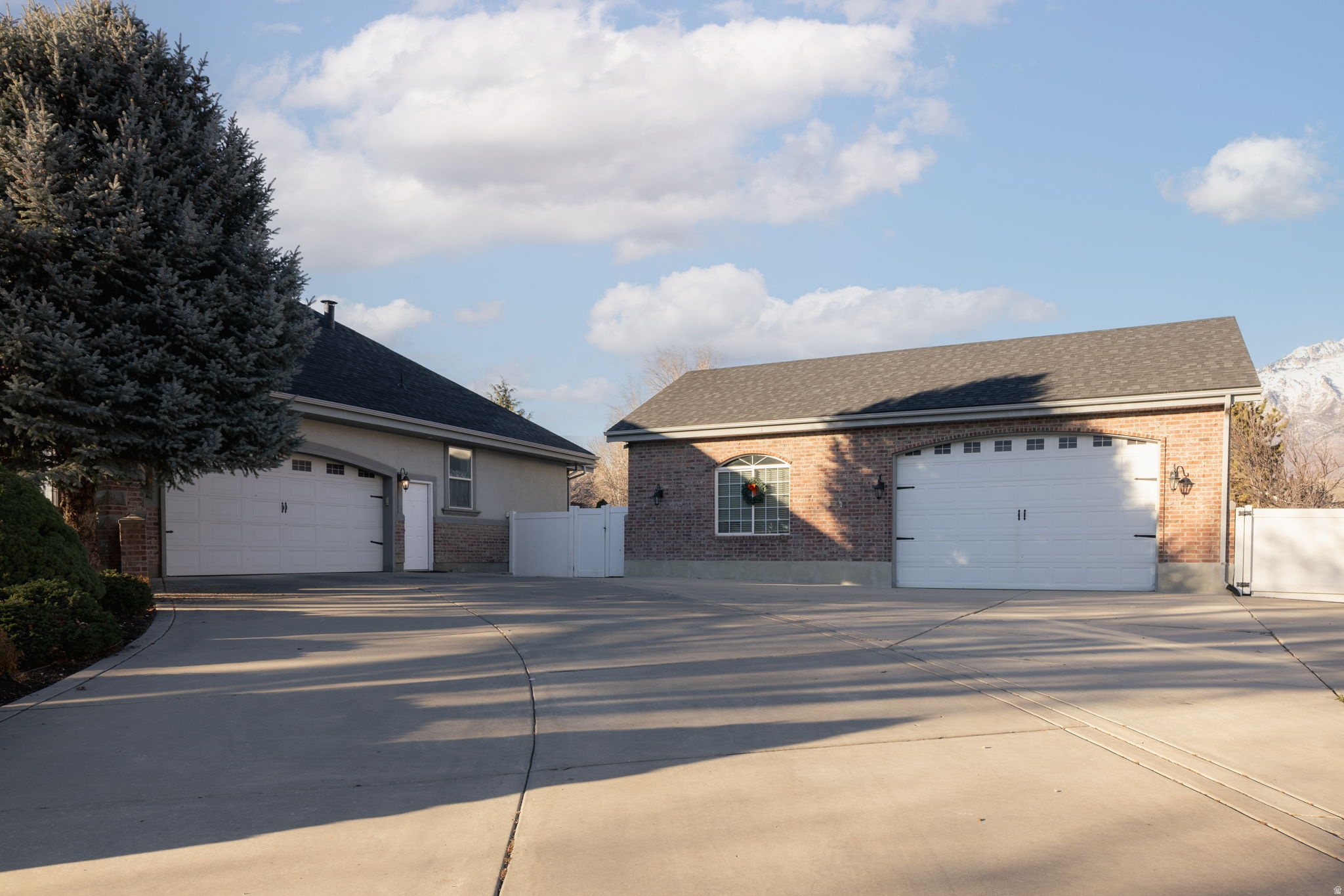 main property photo 90
