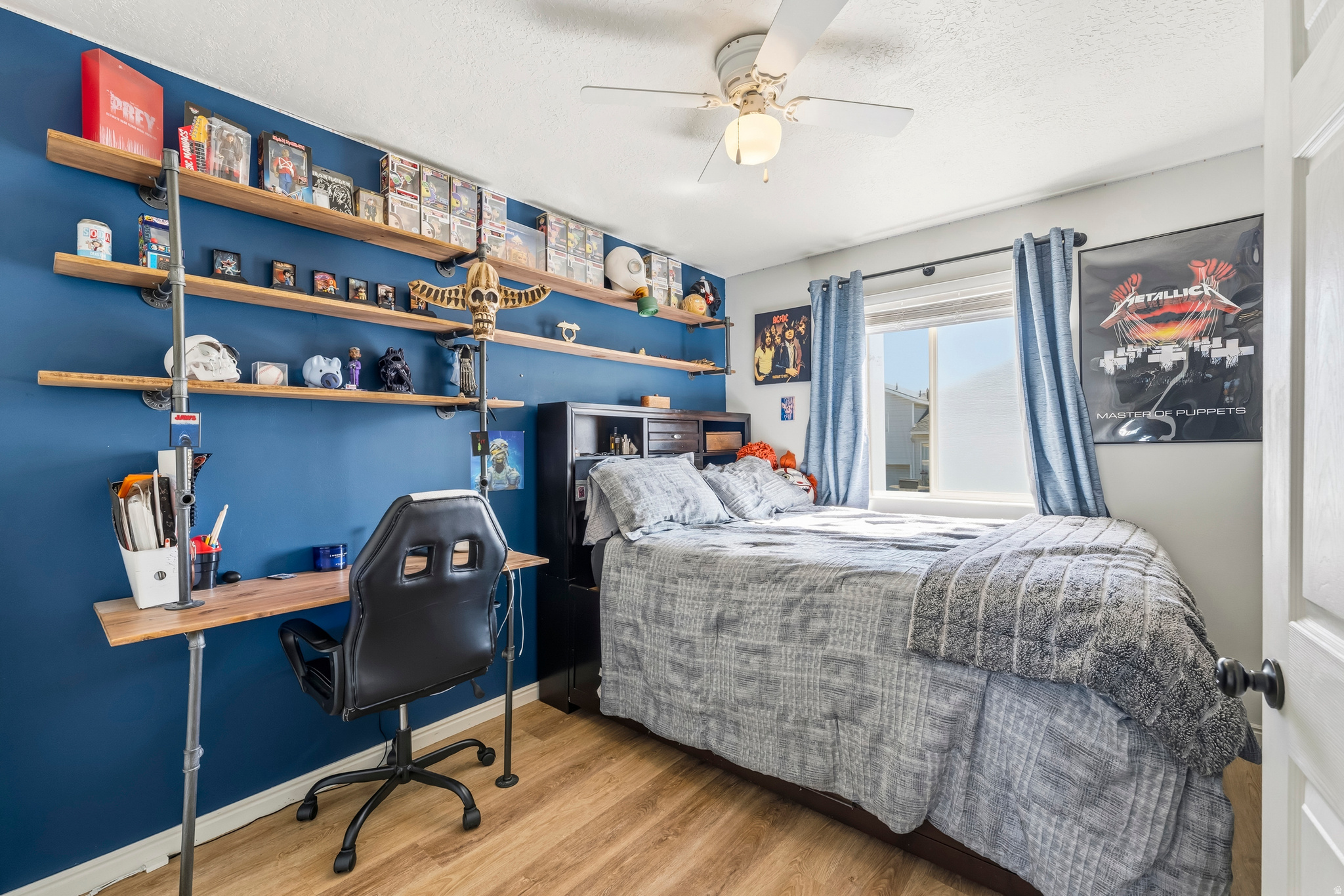 main property photo 23