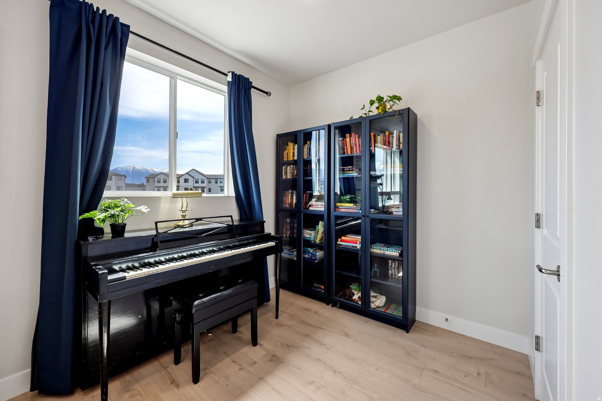 main property photo 16