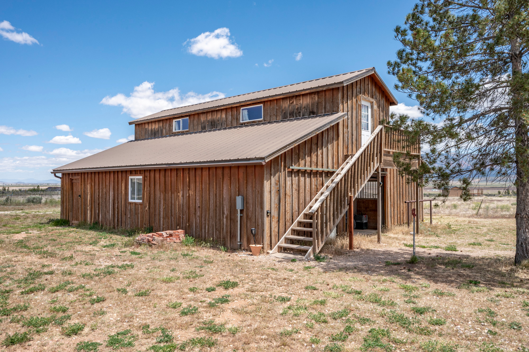 main property photo 54