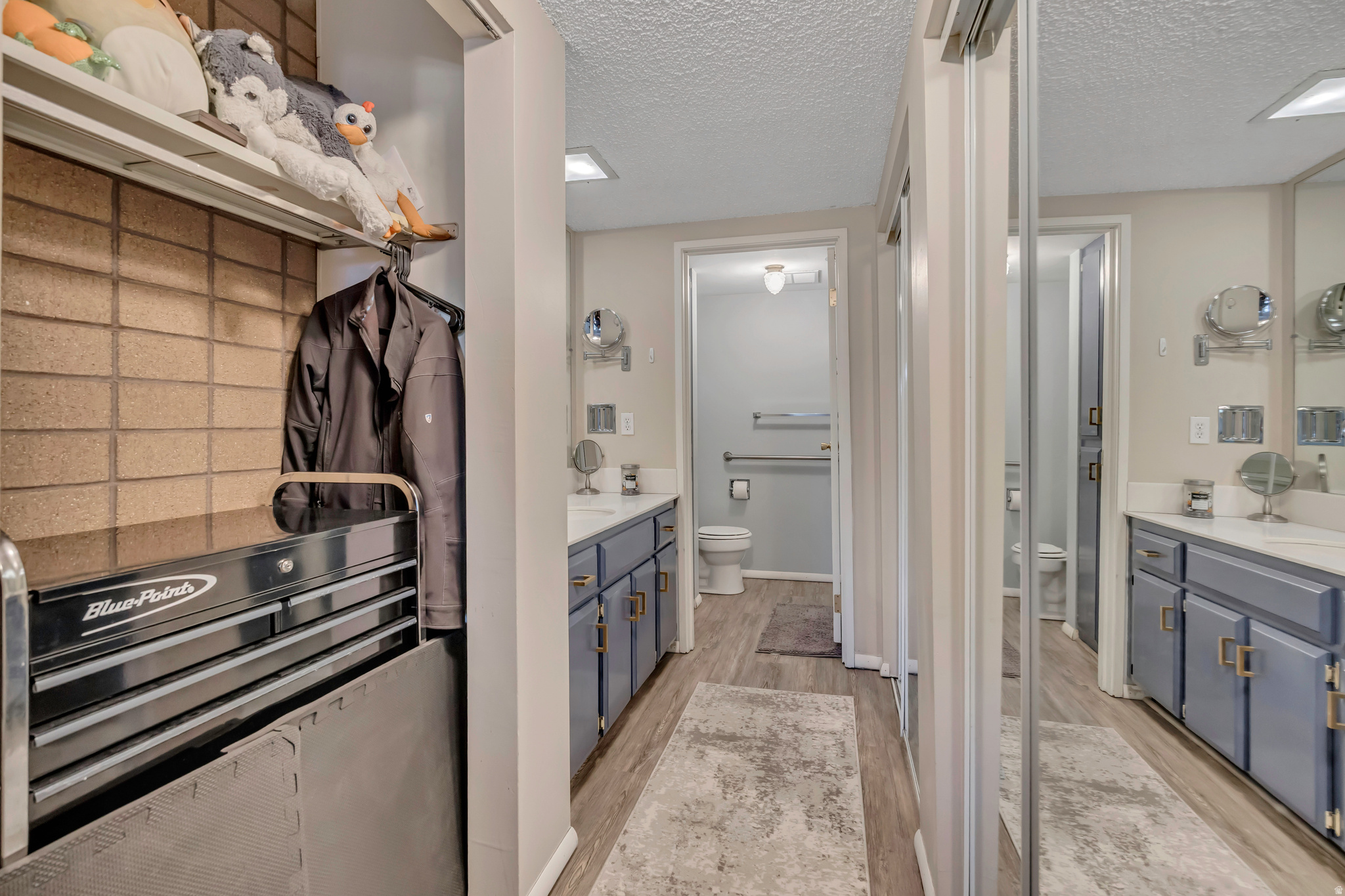 main property photo 17