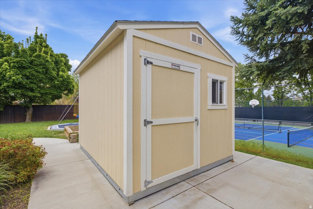 main property photo 49