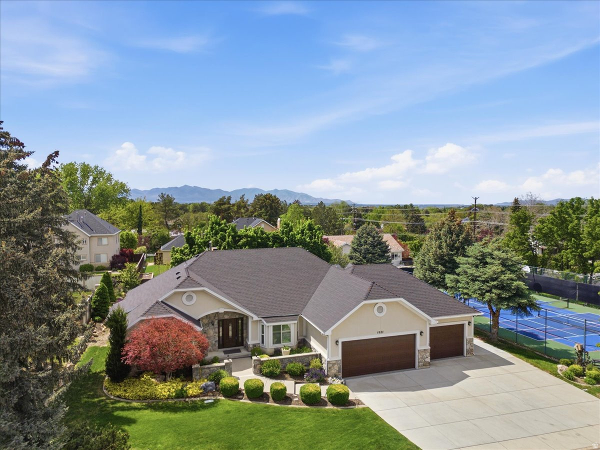 main property photo 51